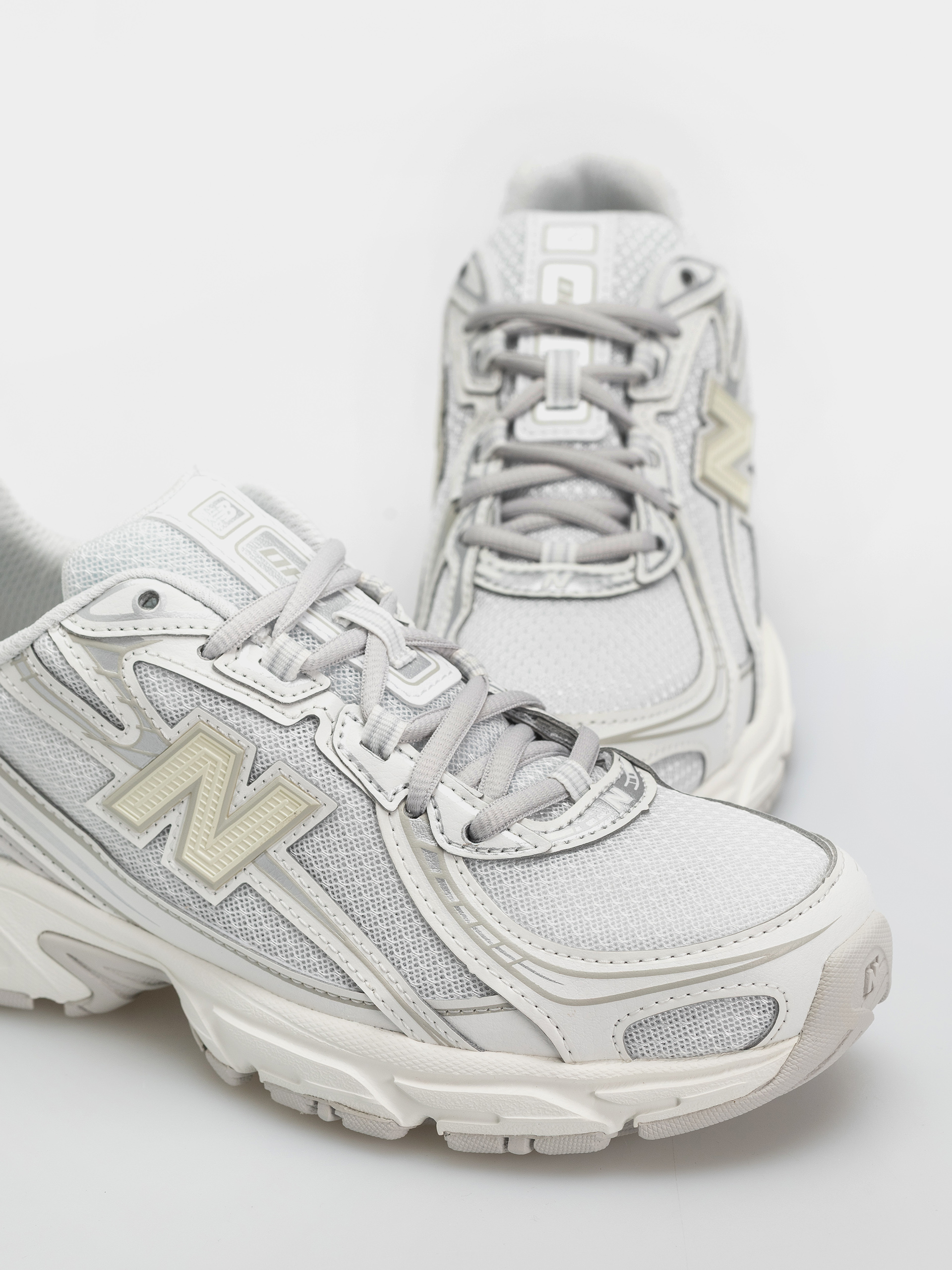 Buty New Balance 740 (white/silver metallic)