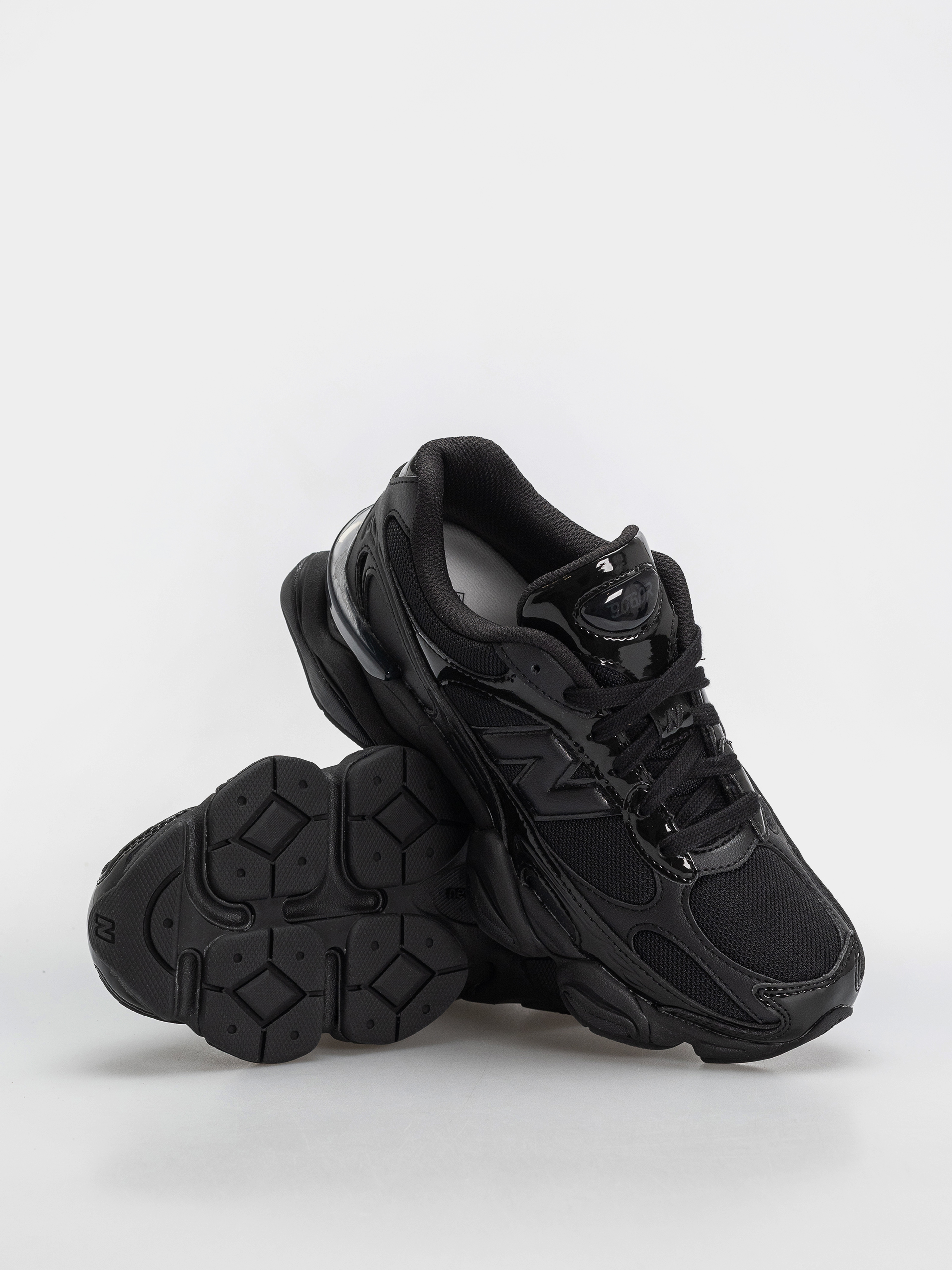 Buty New Balance 9060 (black/black)