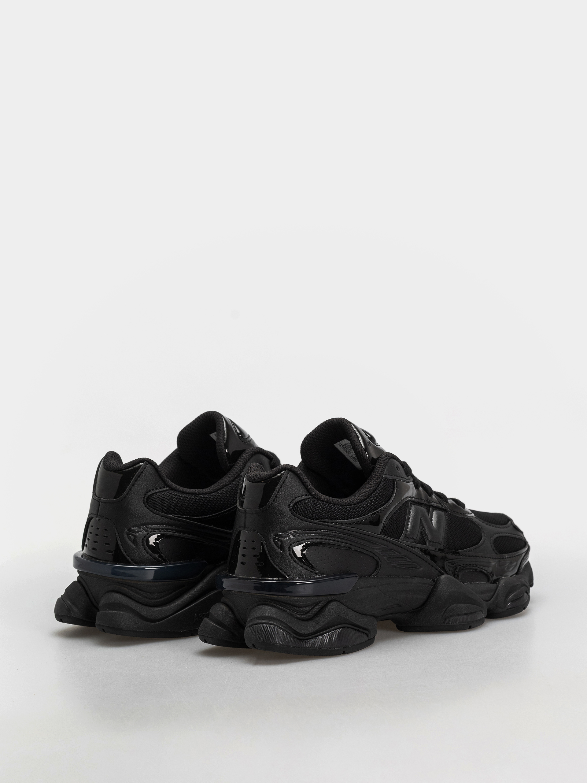 Buty New Balance 9060 (black/black)