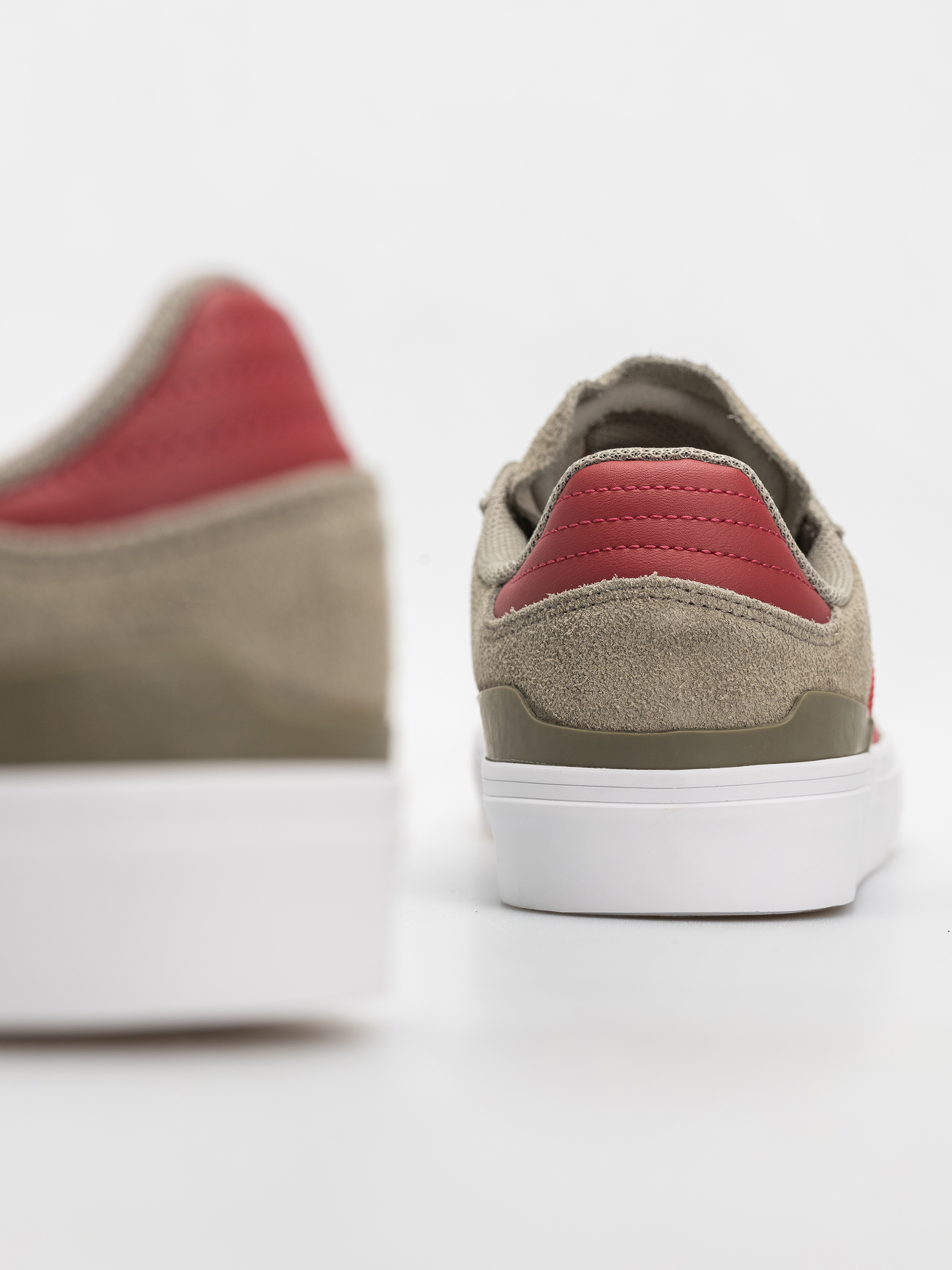 Buty adidas Busenitz Vulc II (silpeb/tmvire/ftwwht)