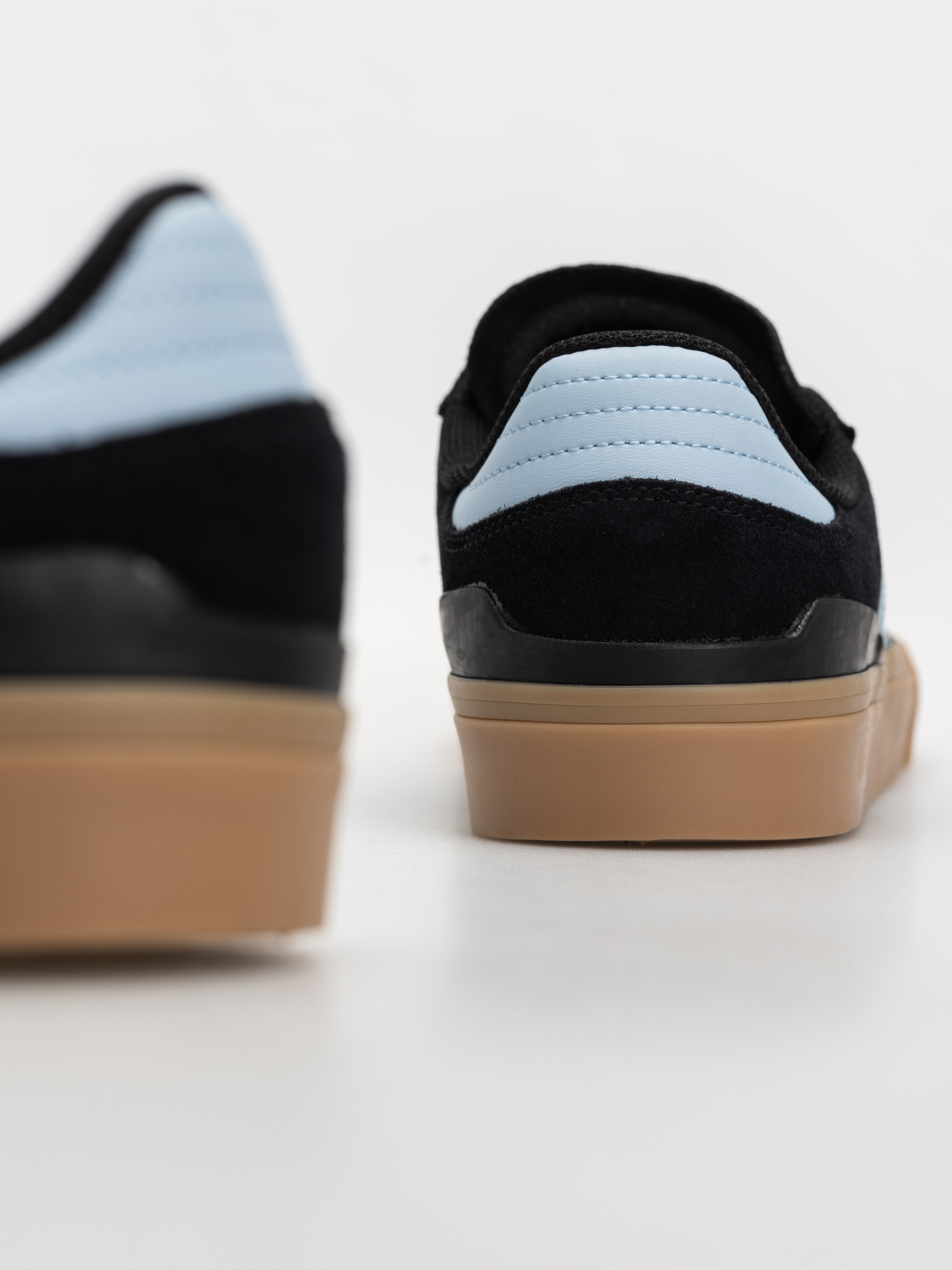 Buty adidas Busenitz Vulc II (cblack/clesky/gum4)