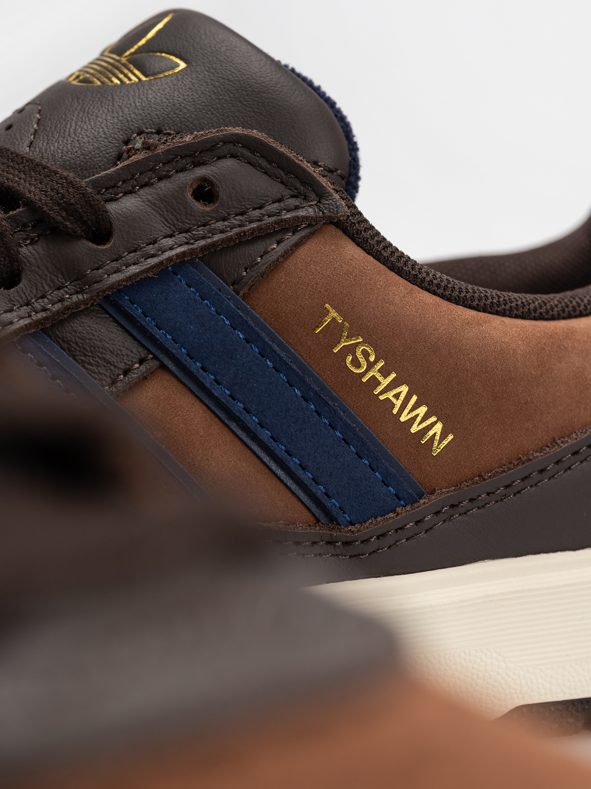 Buty adidas Tyshawn II (auco/dkblue/prebrn)