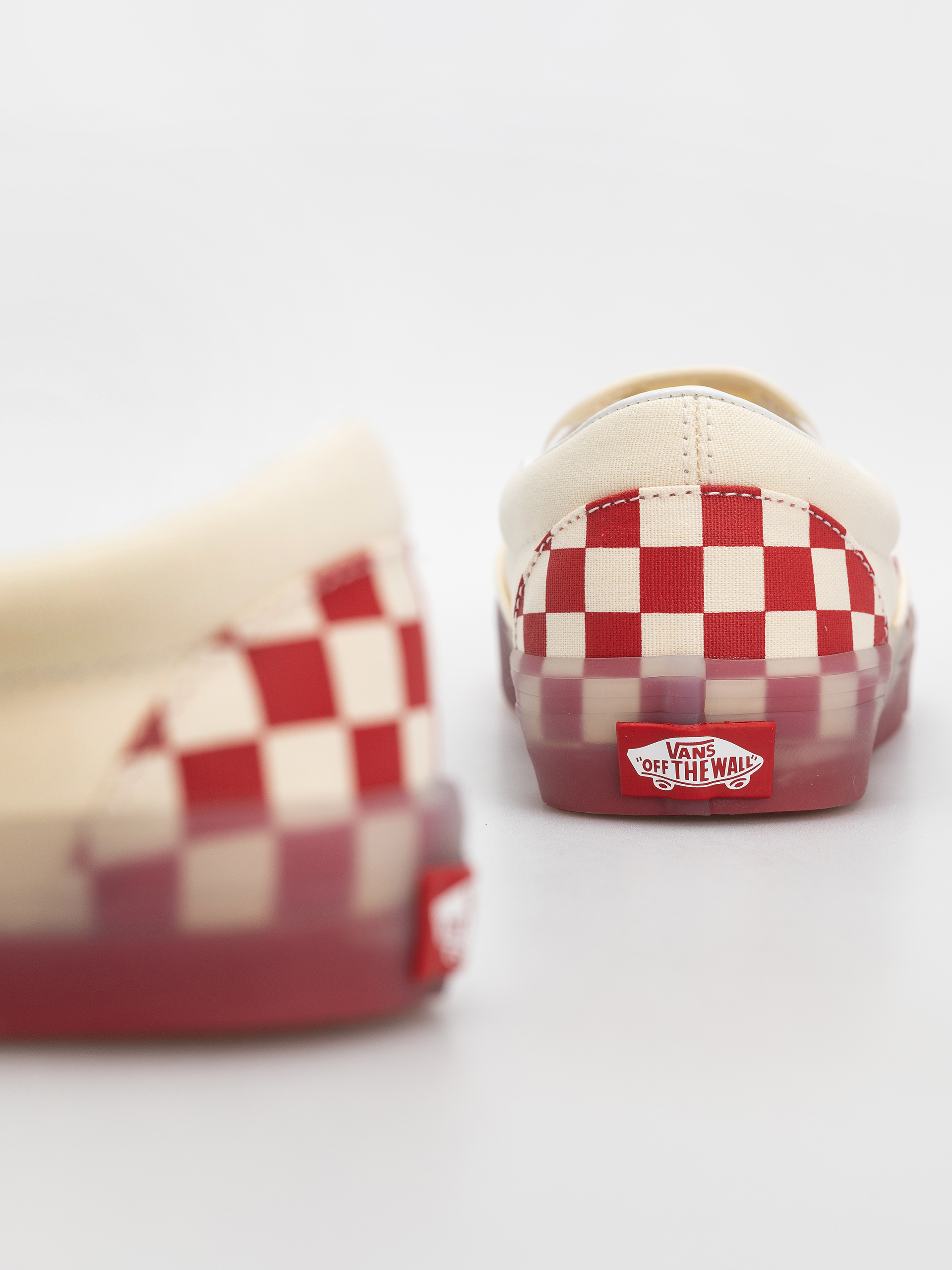 Buty Vans Classic Slip On (red/marshmallow)