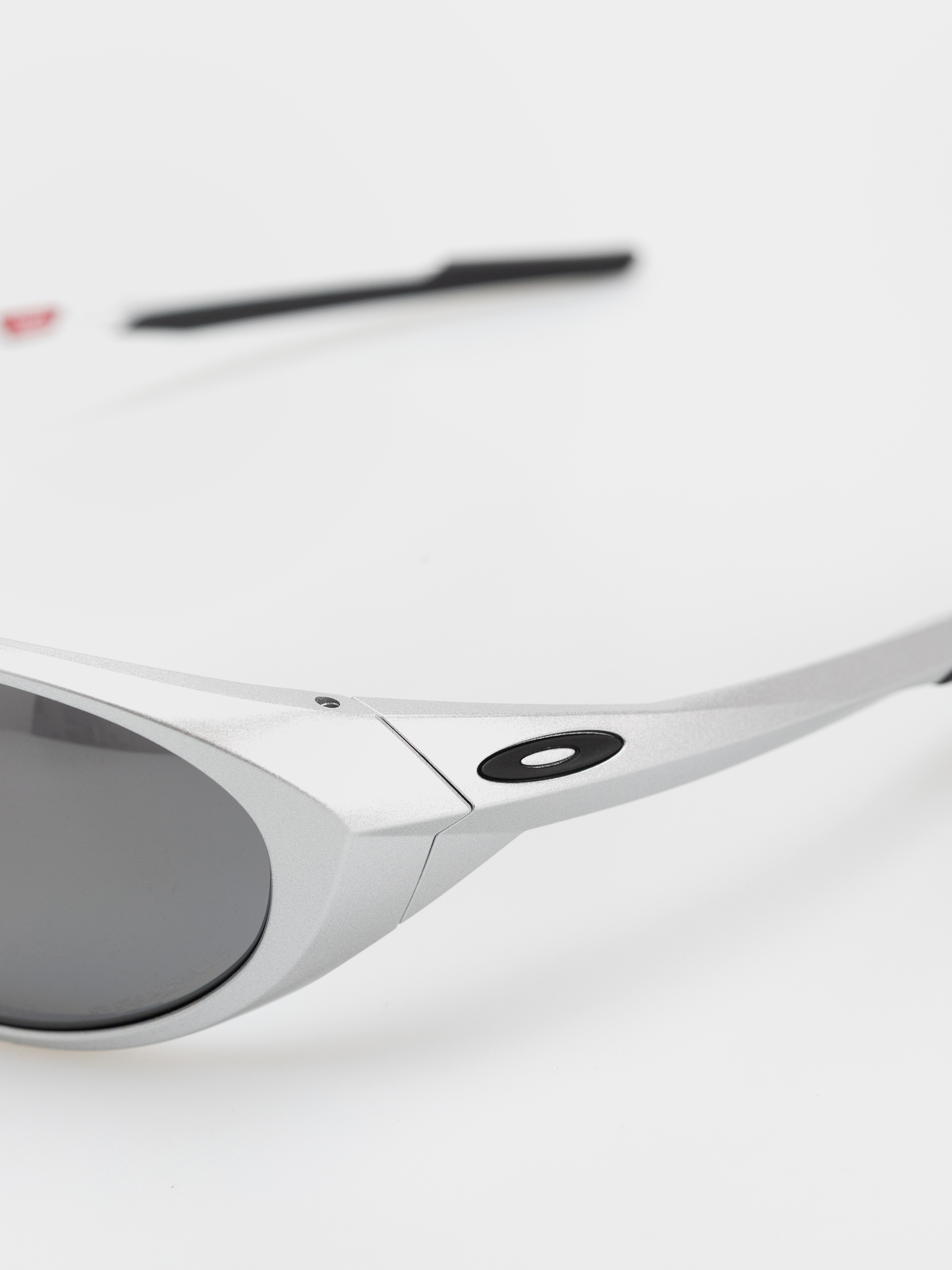 Okulary przeciwsłoneczne Oakley Eye Jacket Redux (prizm black polarized lenses/silver frame)