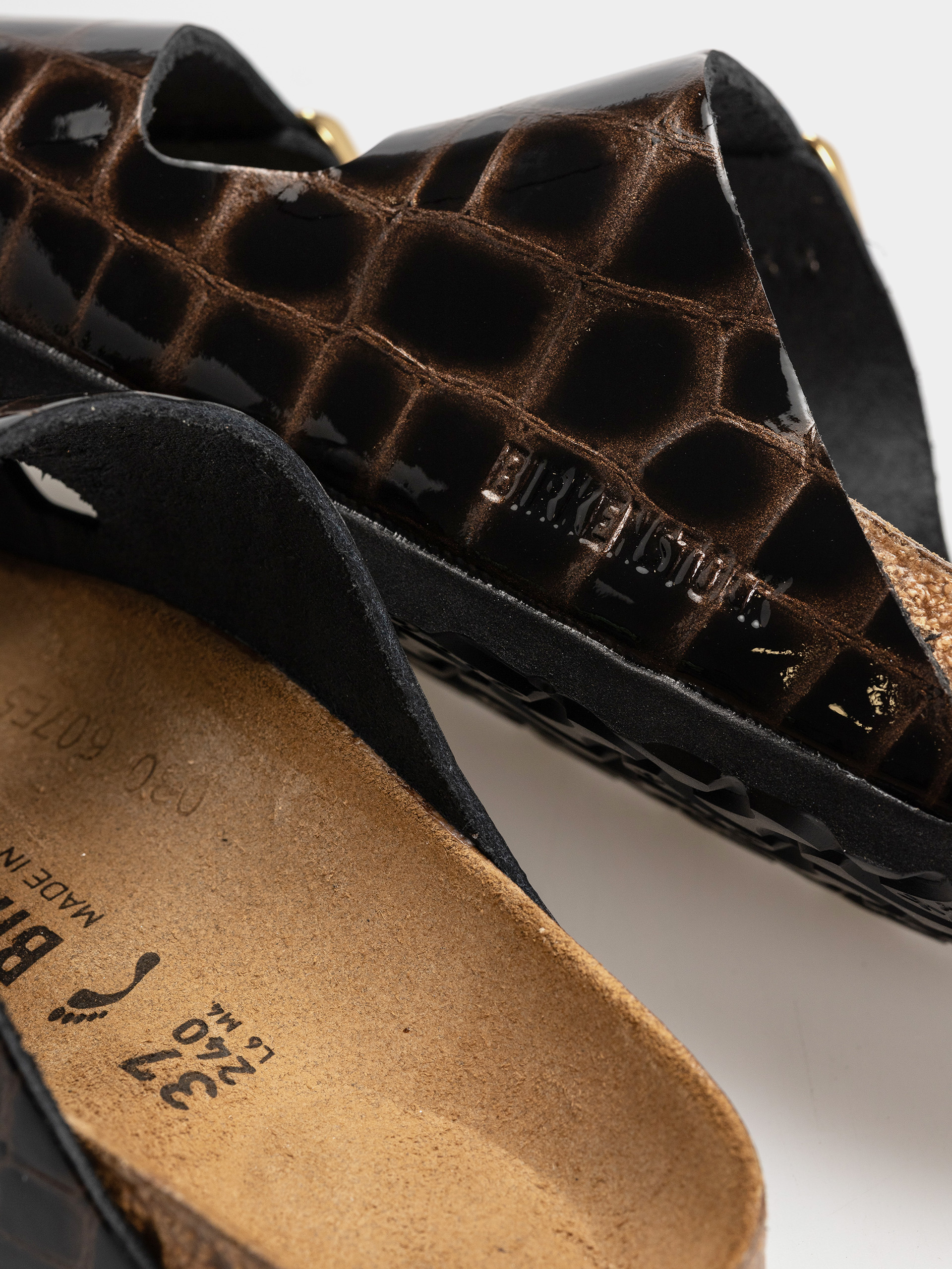 Klapki Birkenstock Arizona Leather Narrow Wmn (emboss leather black)