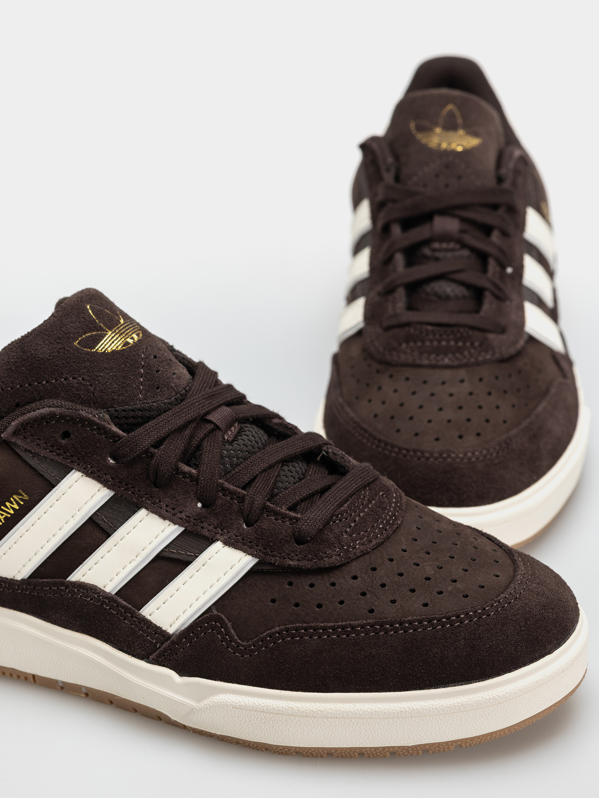 Buty adidas Tyshawn II (owhite/cwhite)