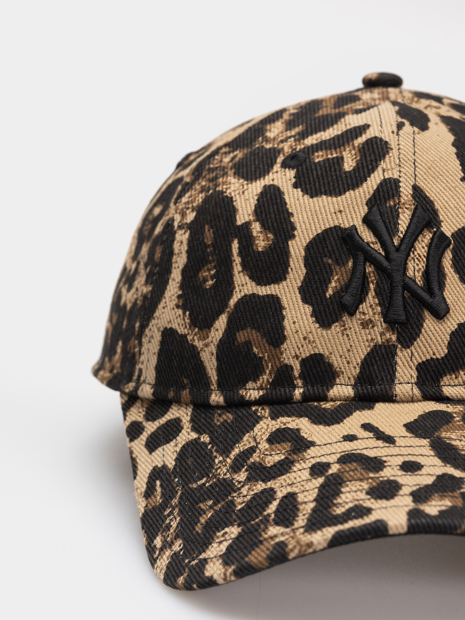 Czapka z daszkiem New Era Leopard 9Twenty New York Yankees Wmn (camo leo)