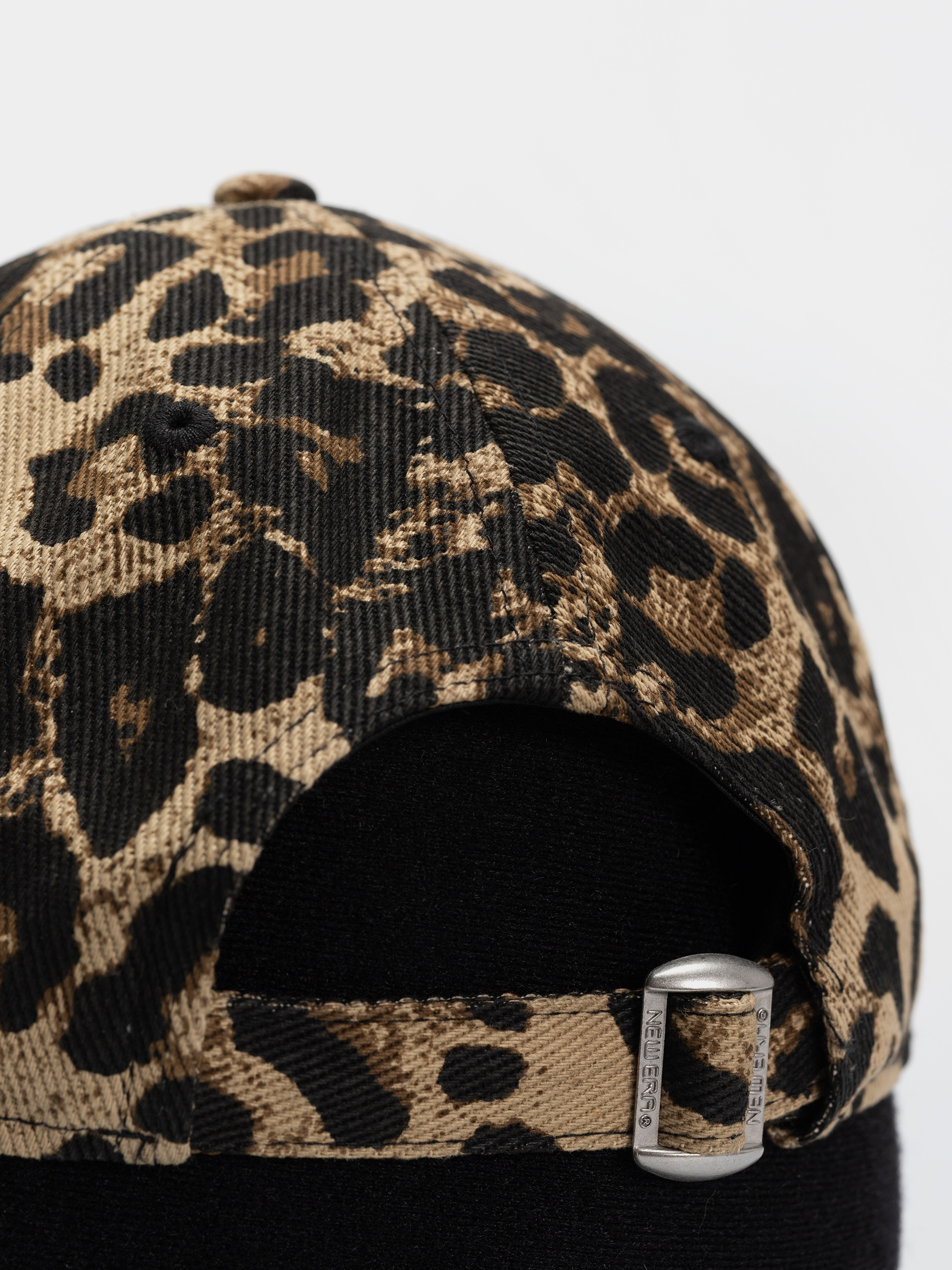 Czapka z daszkiem New Era Leopard 9Twenty New York Yankees Wmn (camo leo)