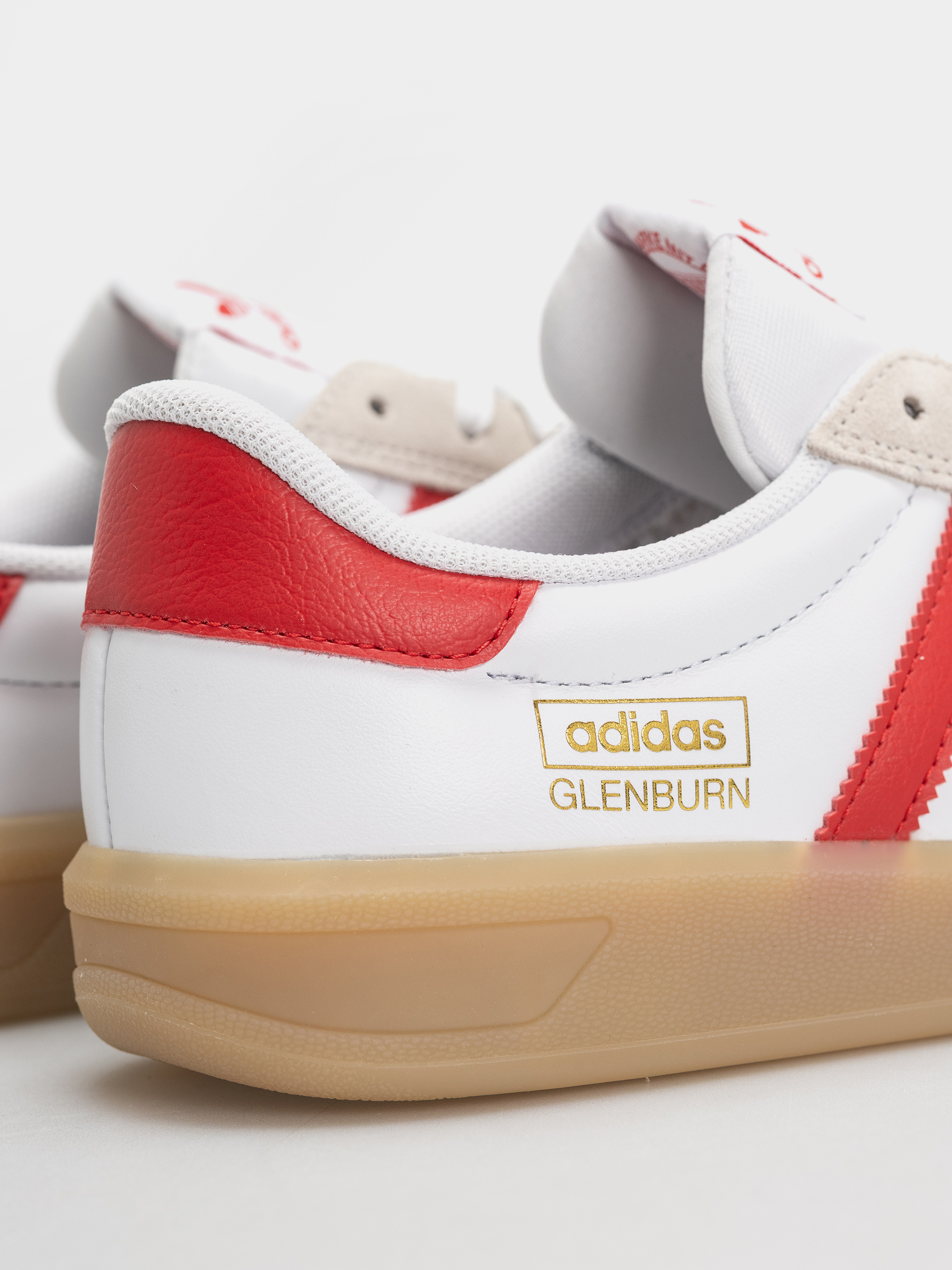 Buty adidas Glenburn (ftwwht/betsca/gum3)