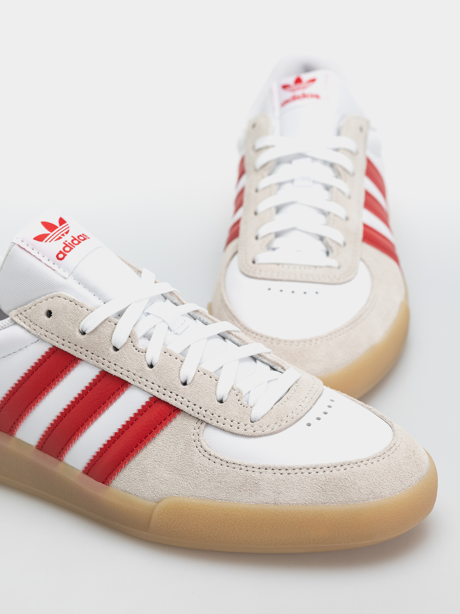 Buty adidas Glenburn (ftwwht/betsca/gum3)