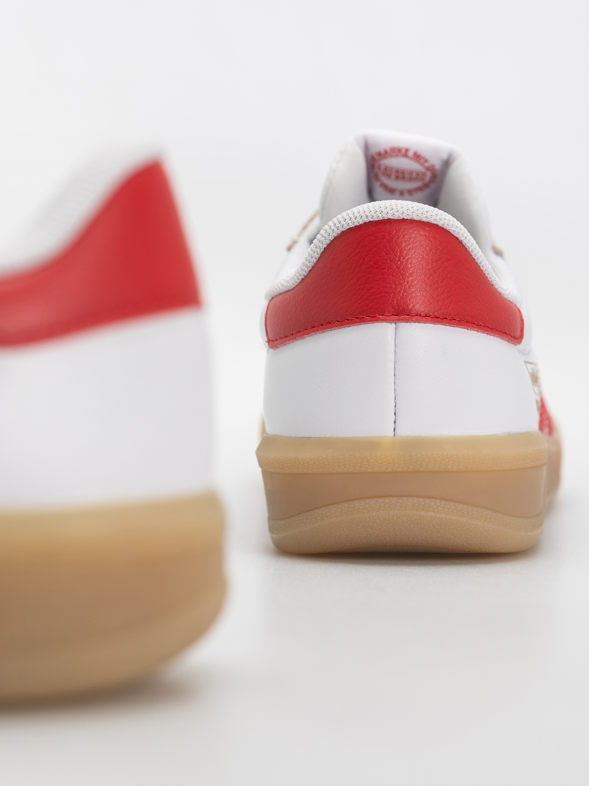 Buty adidas Glenburn (ftwwht/betsca/gum3)