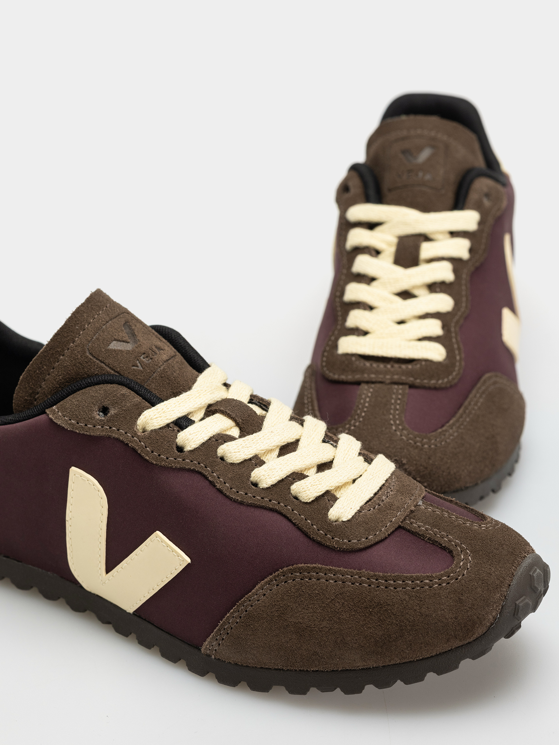Buty Veja Gt Wmn (amarante butter)