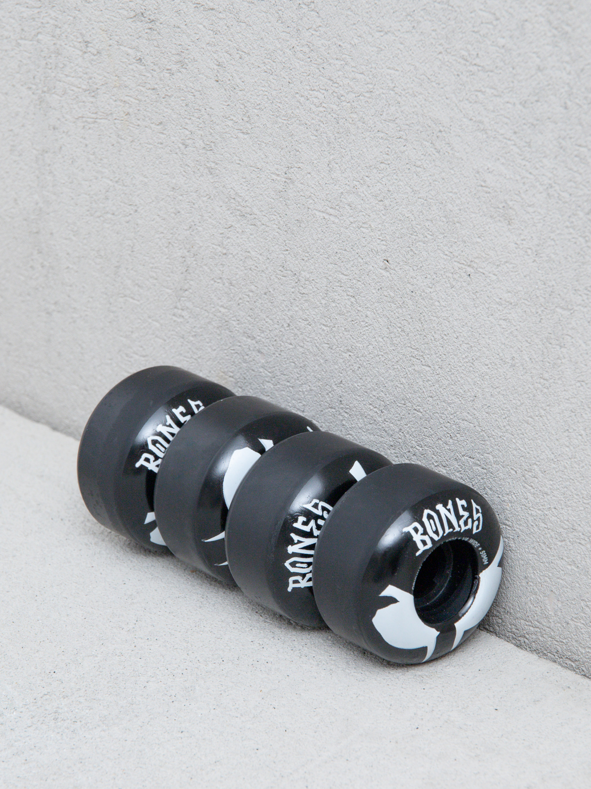 Kółka Bones Og Formula V4 Wides 100A (black)