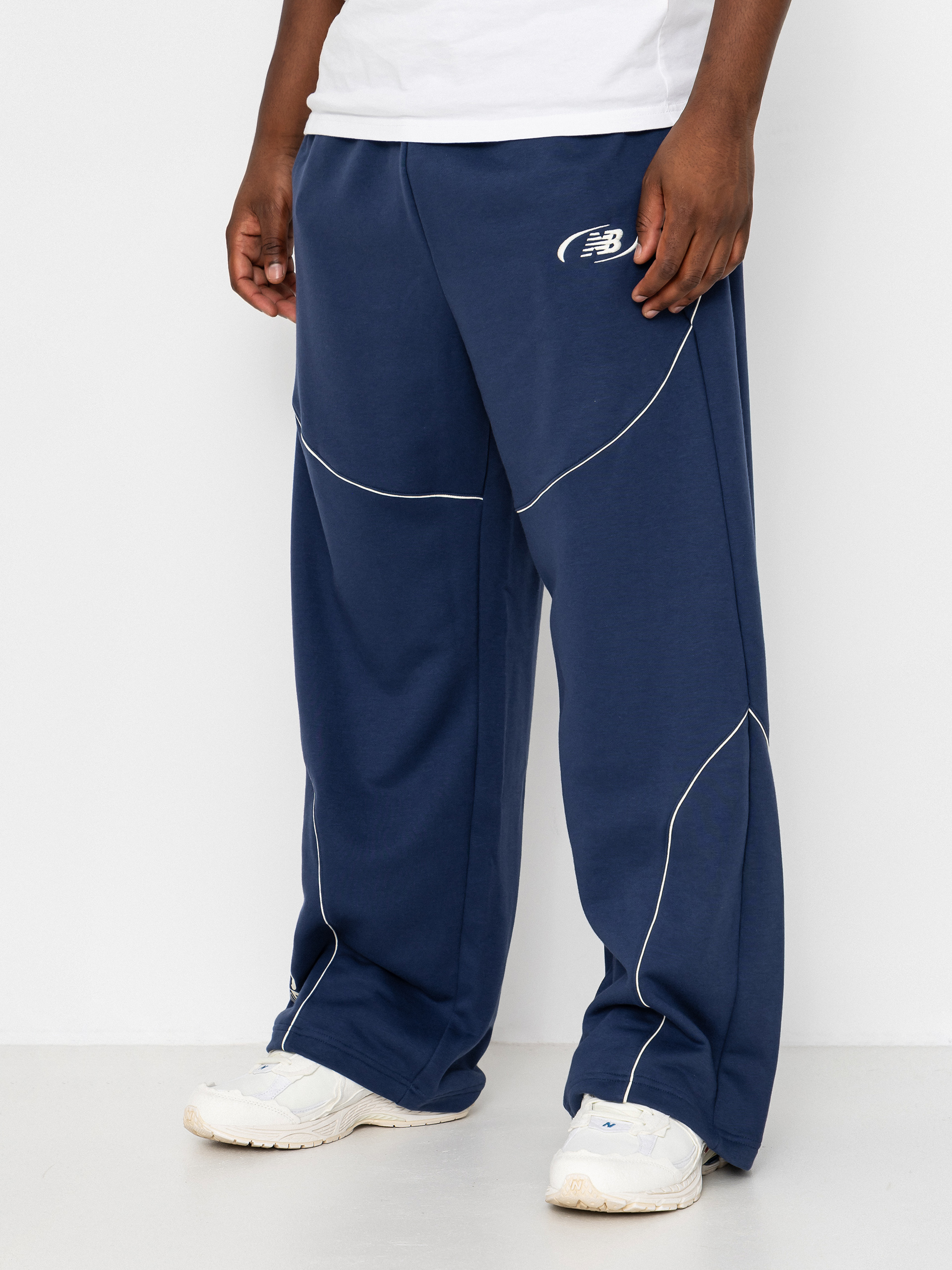 Spodnie New Balance Trackside French Terry (navy)