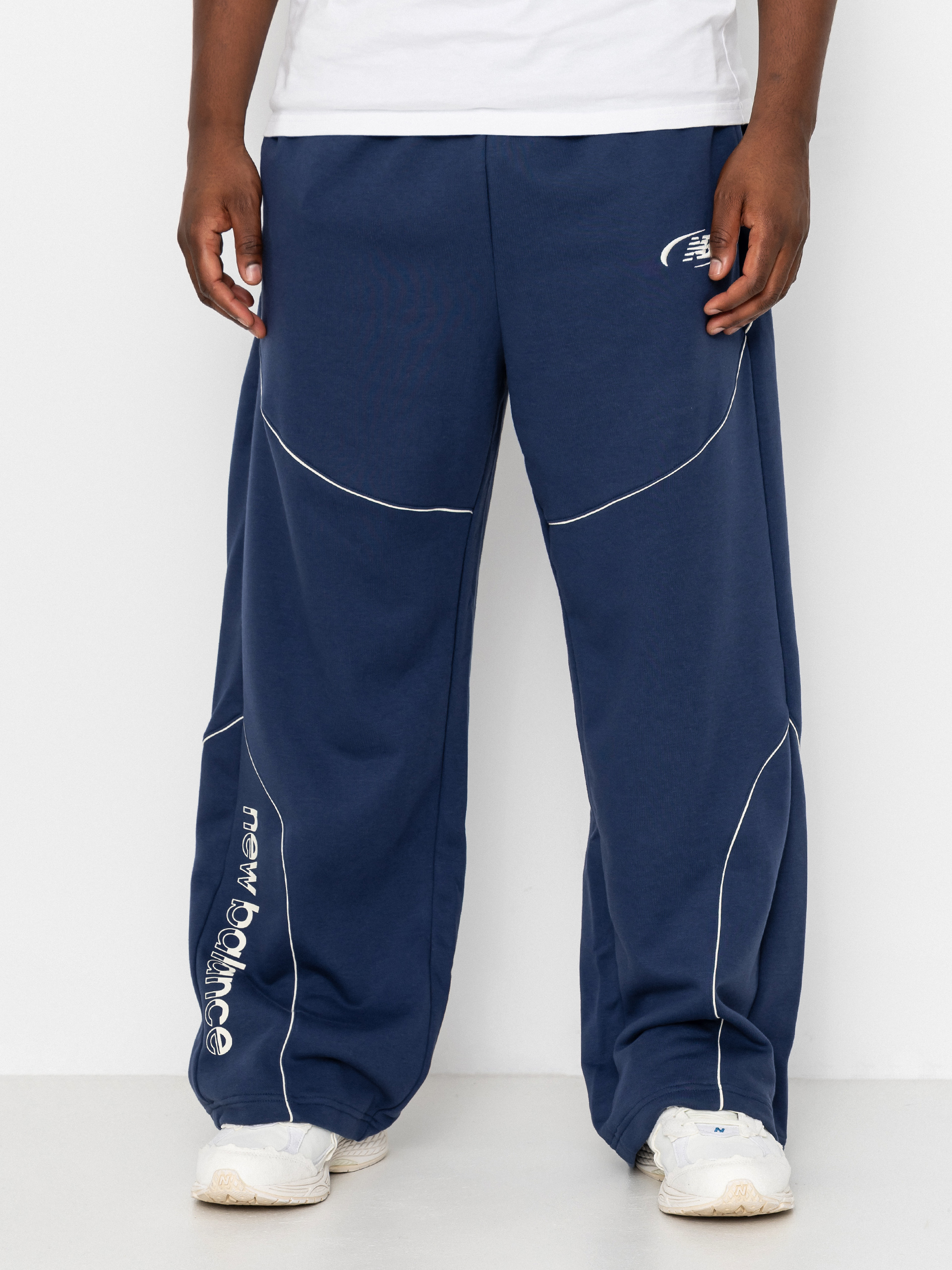Spodnie New Balance Trackside French Terry (navy)