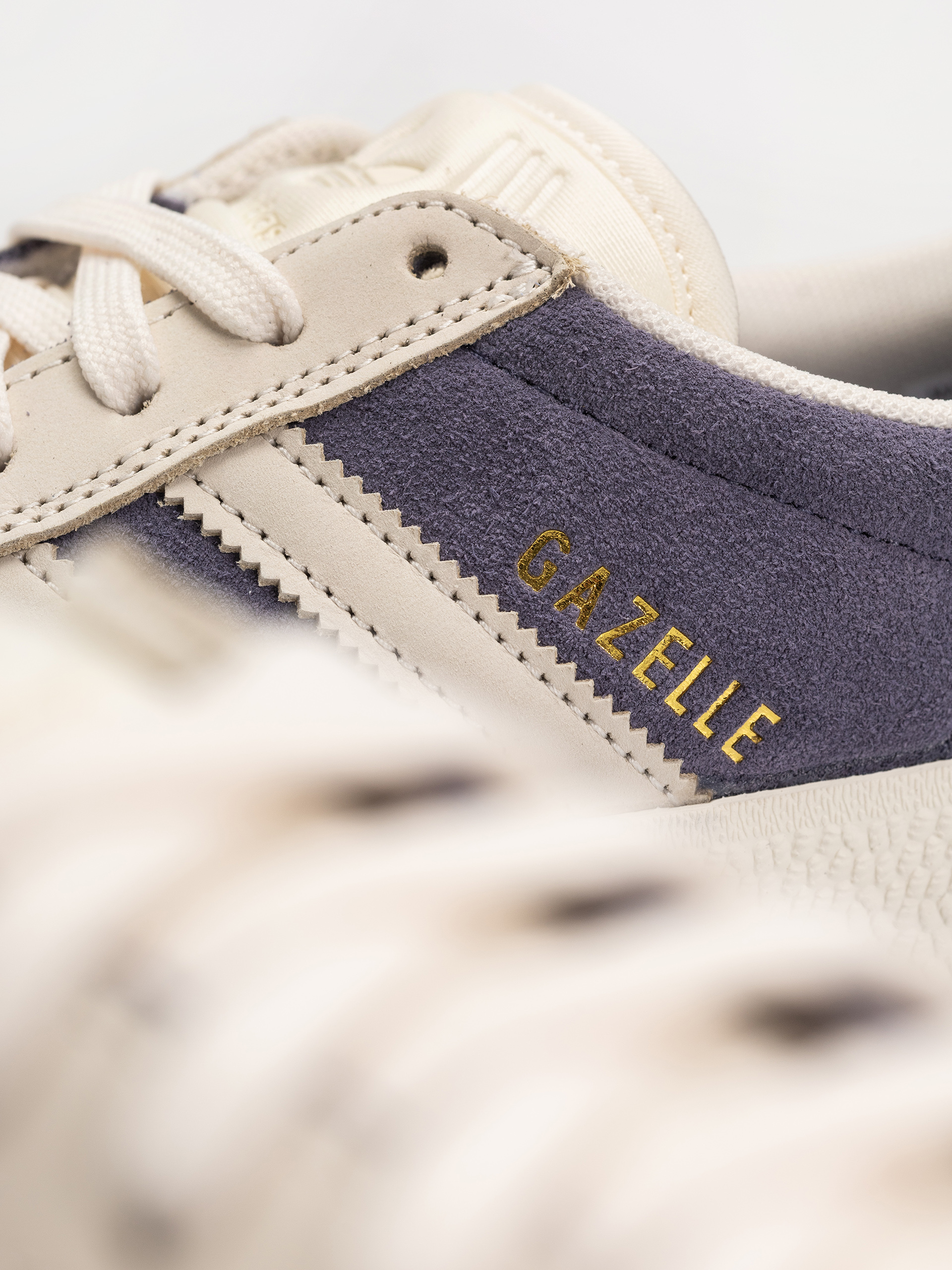 Buty adidas Gazelle Adv (suppur/cwhite/goldmt)
