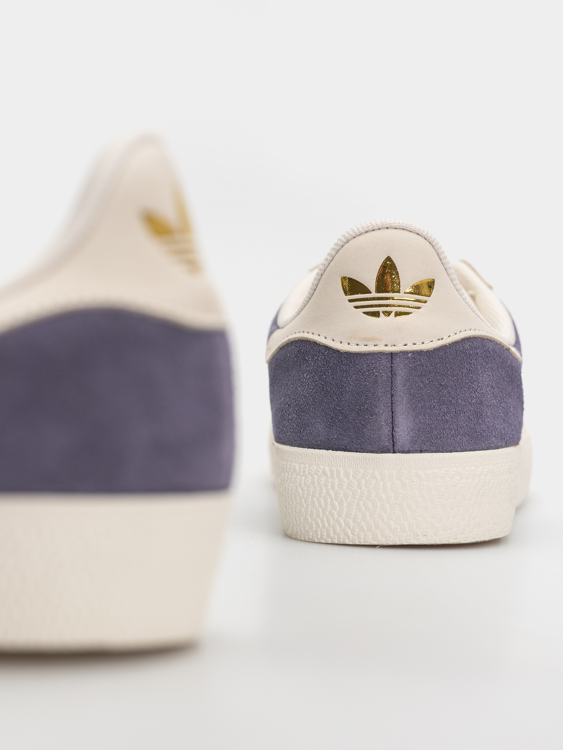 Buty adidas Gazelle Adv (suppur/cwhite/goldmt)