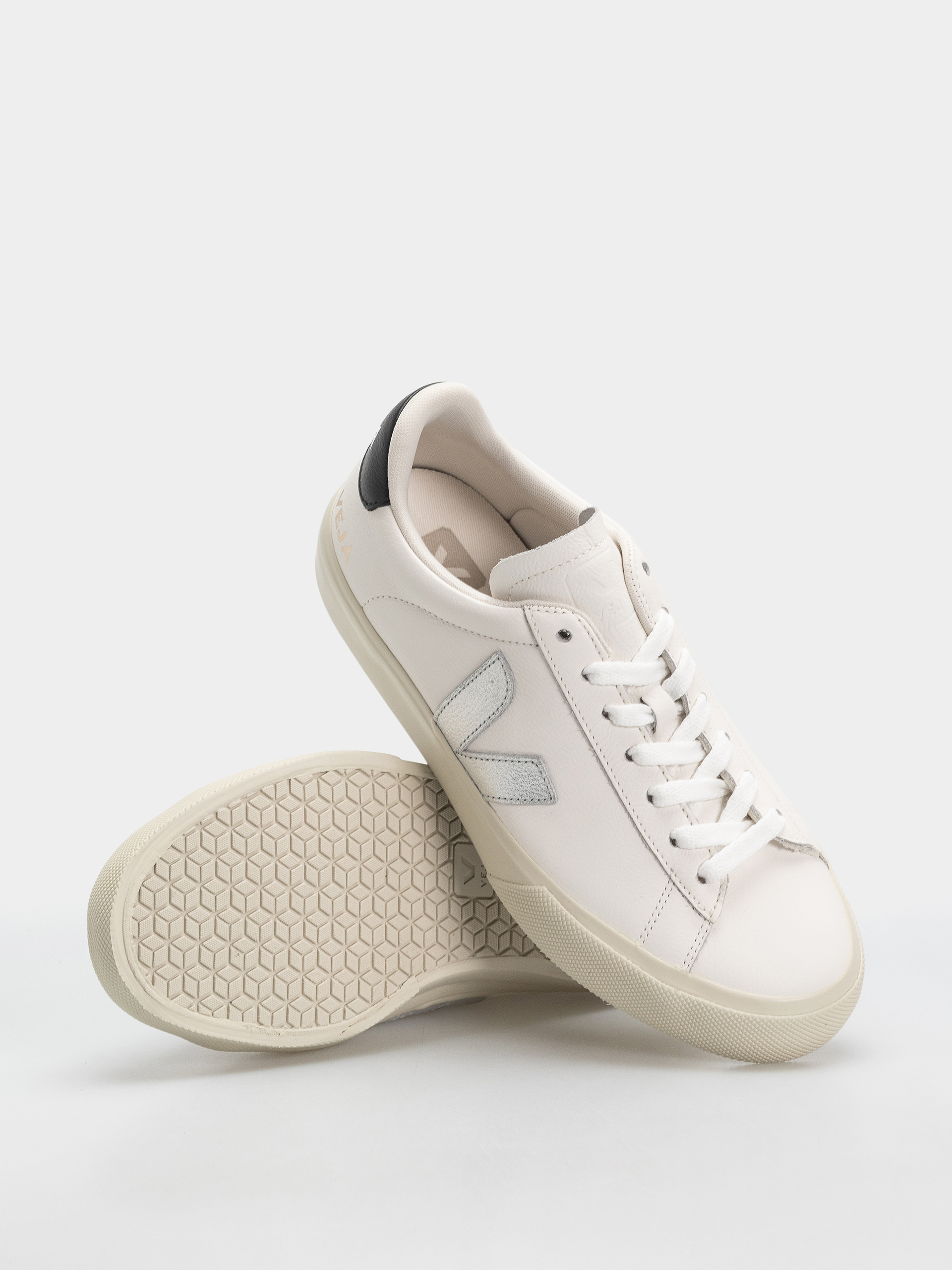 Buty Veja Campo Wmn (white silver black)