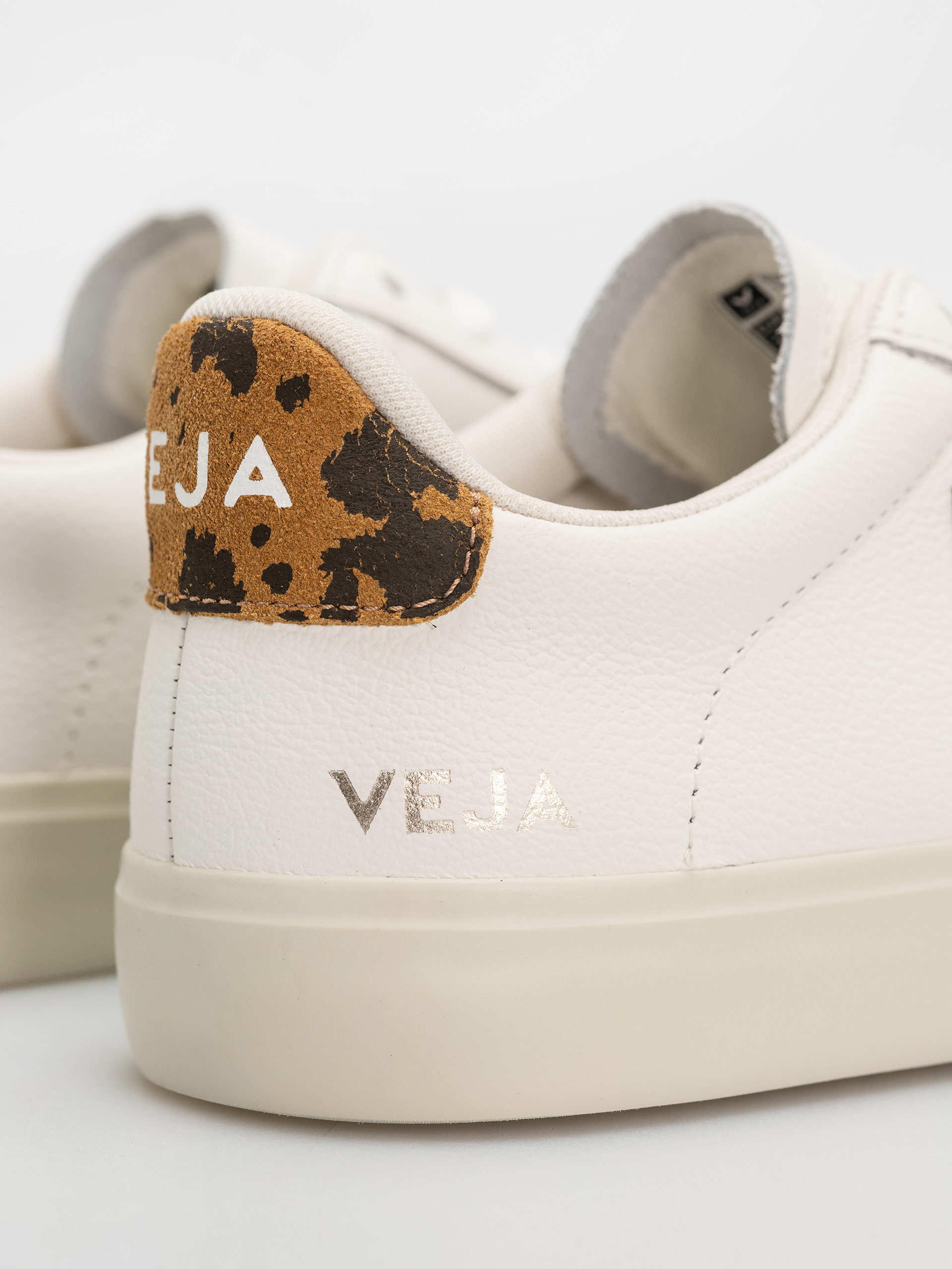 Buty Veja Campo Wmn (white camel wild country)
