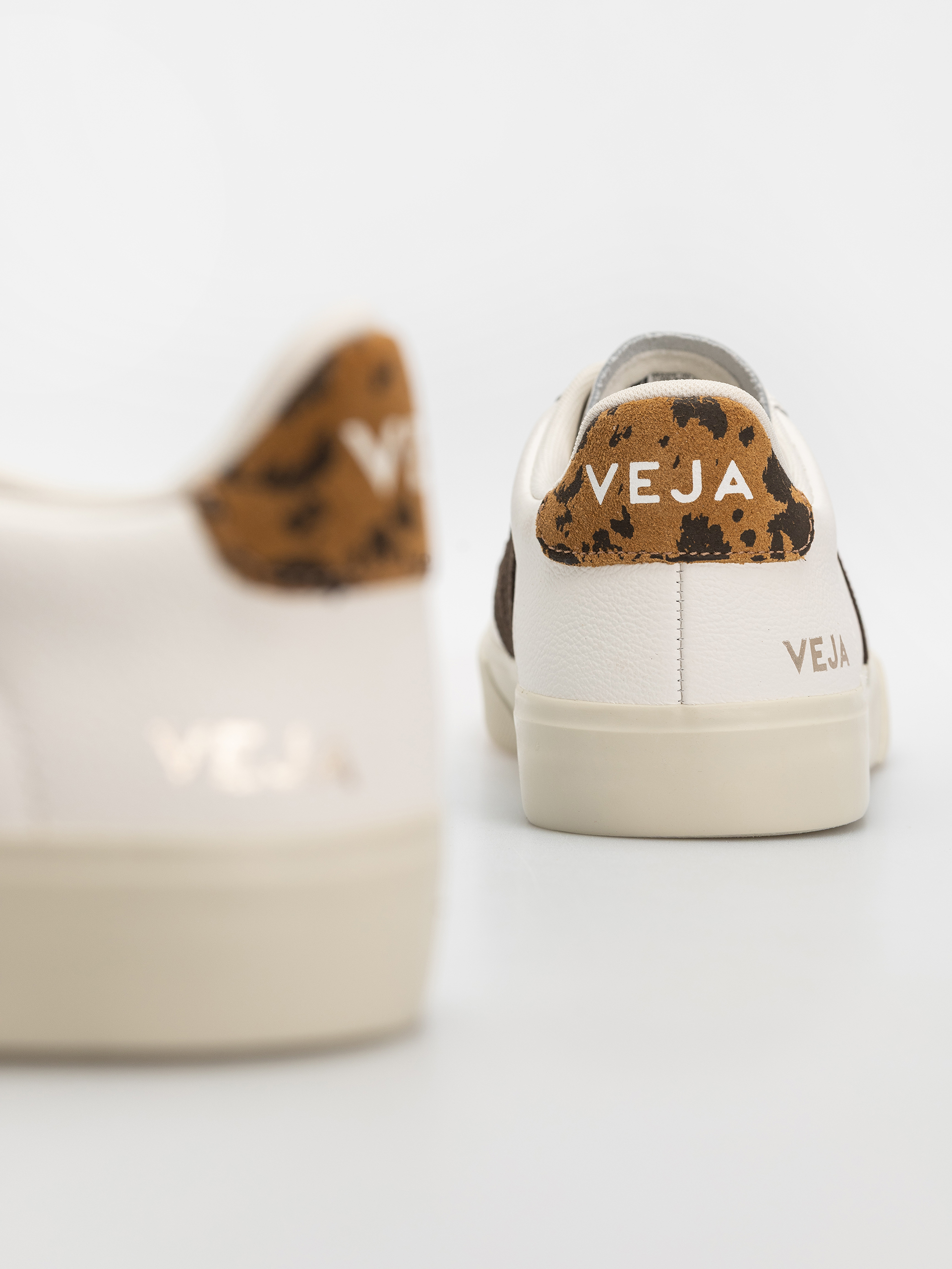 Buty Veja Campo Wmn (white camel wild country)
