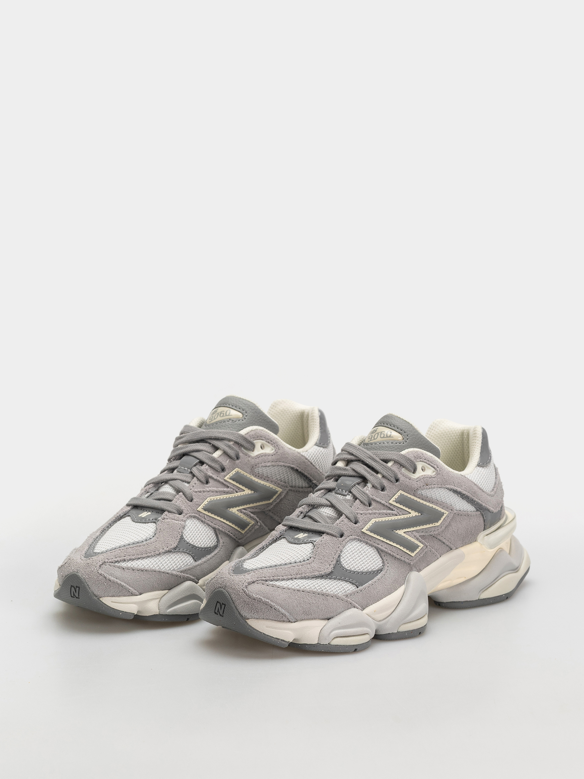 Buty New Balance 9060 (angora/reflection)