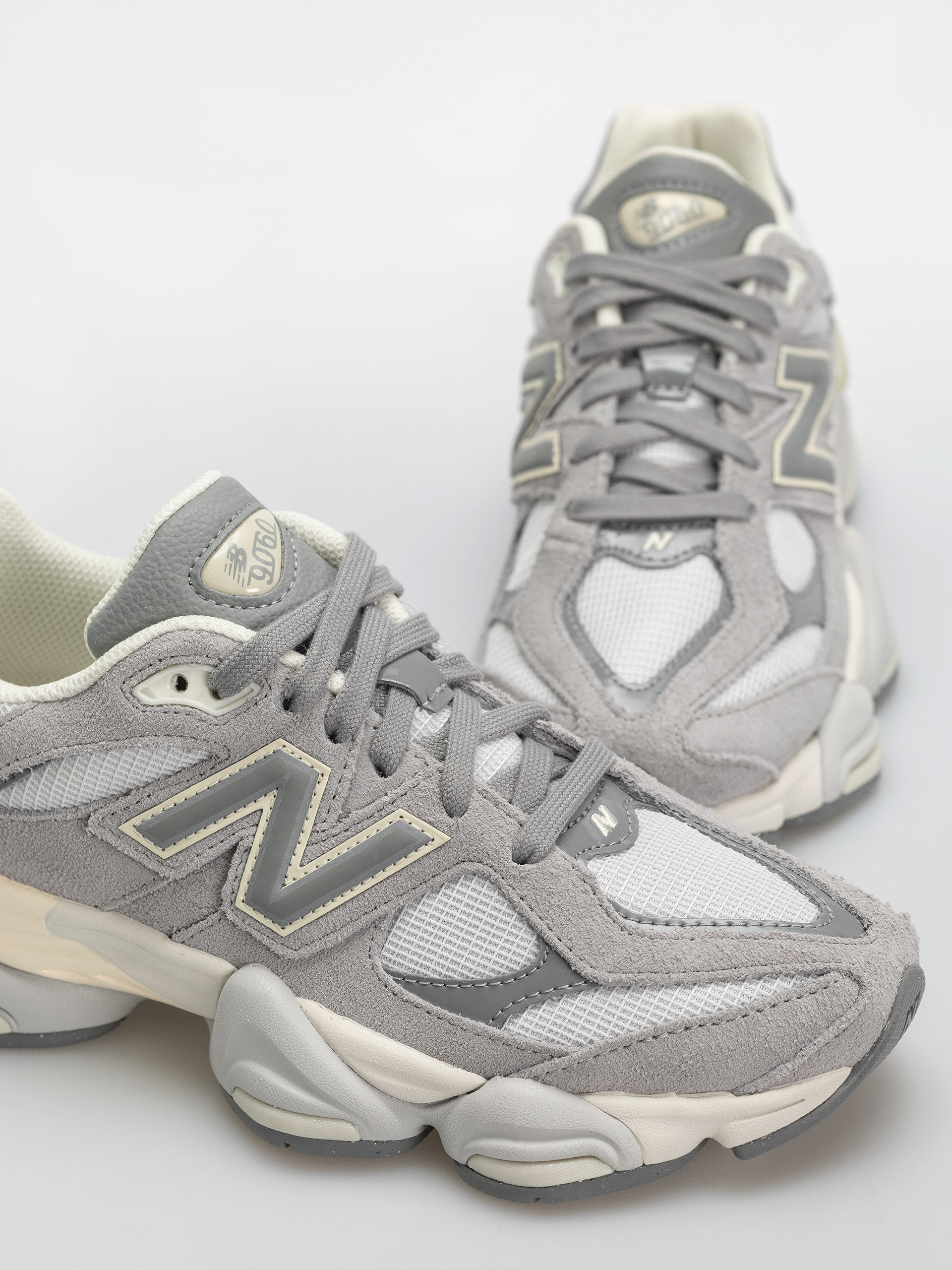 Buty New Balance 9060 (angora/reflection)