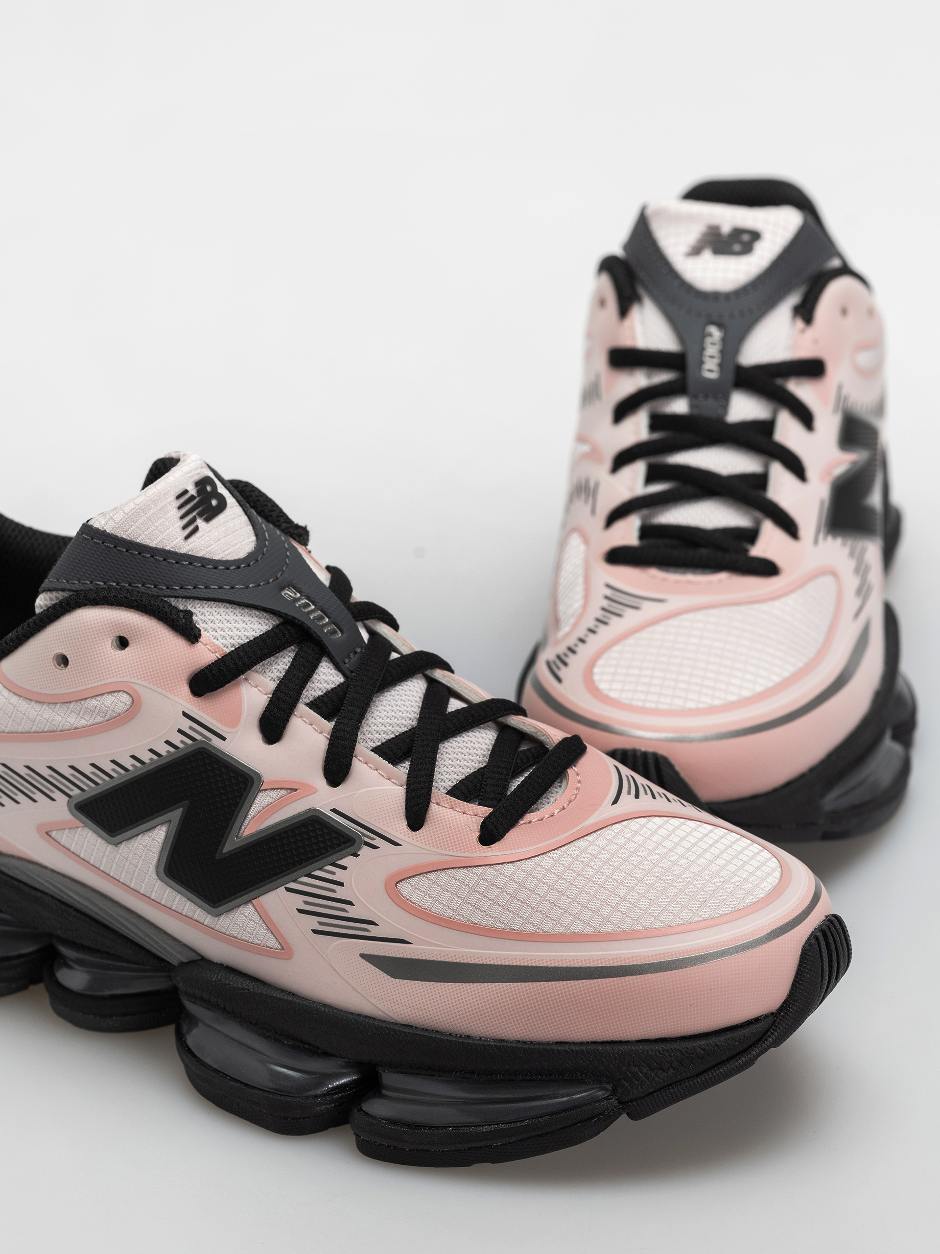 Buty New Balance 2000 (pink granite/pink chalk/black)