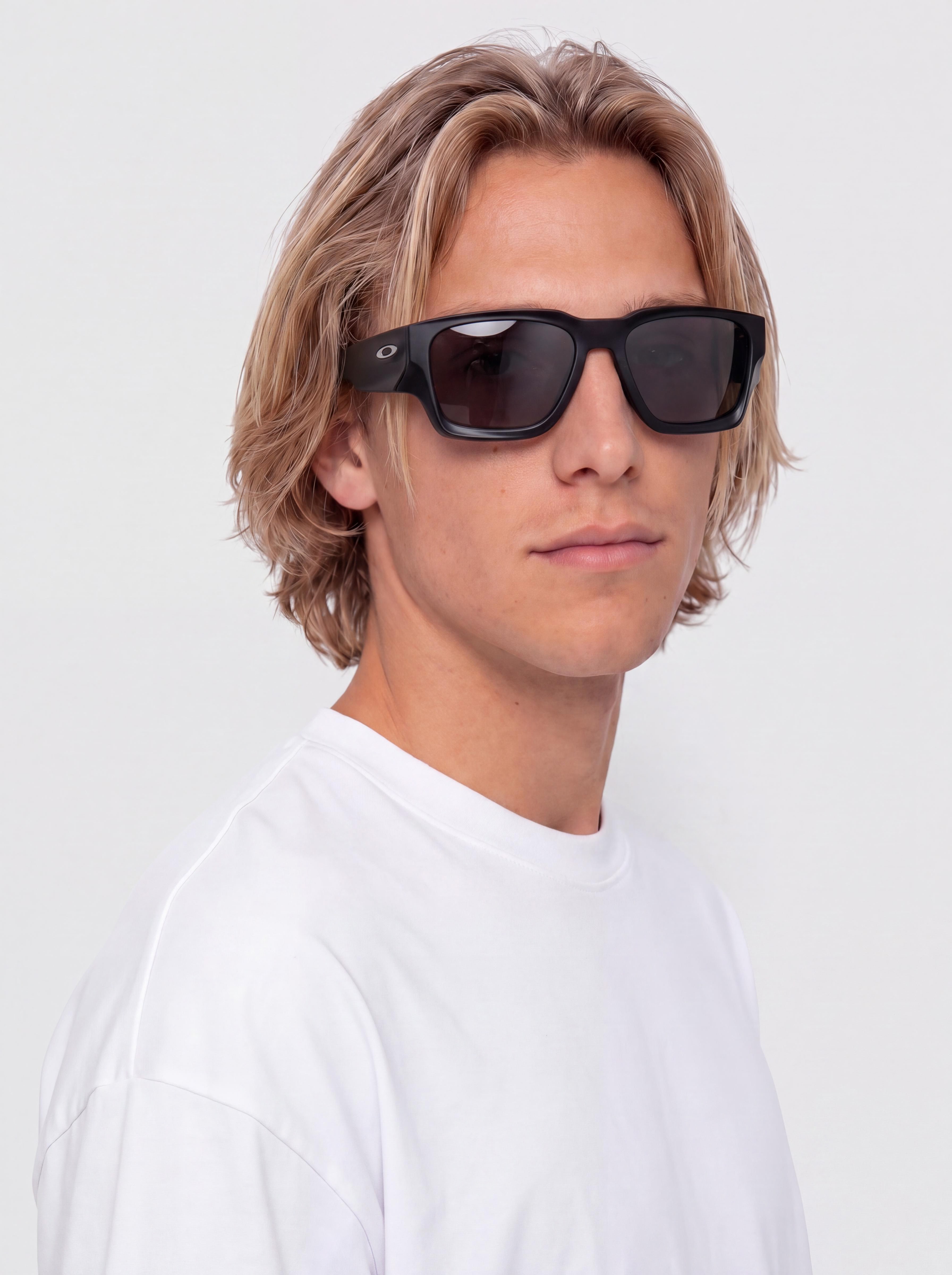 Okulary przeciwsłoneczne Oakley Instagator (matte black/prizm black polar)