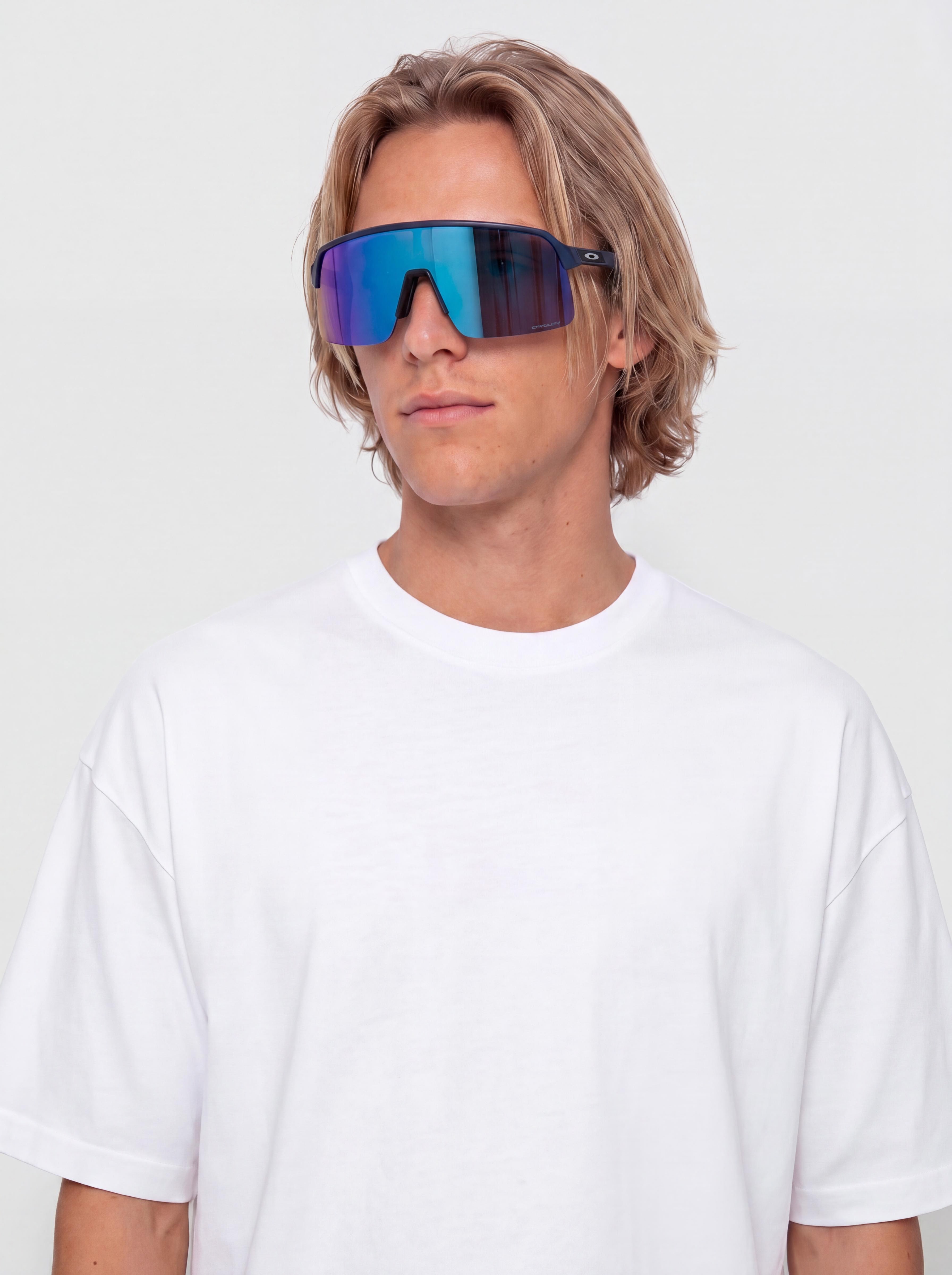 Okulary przeciwsu0142oneczne Oakley Sutro Lite (matte navy/prizm sapphire)