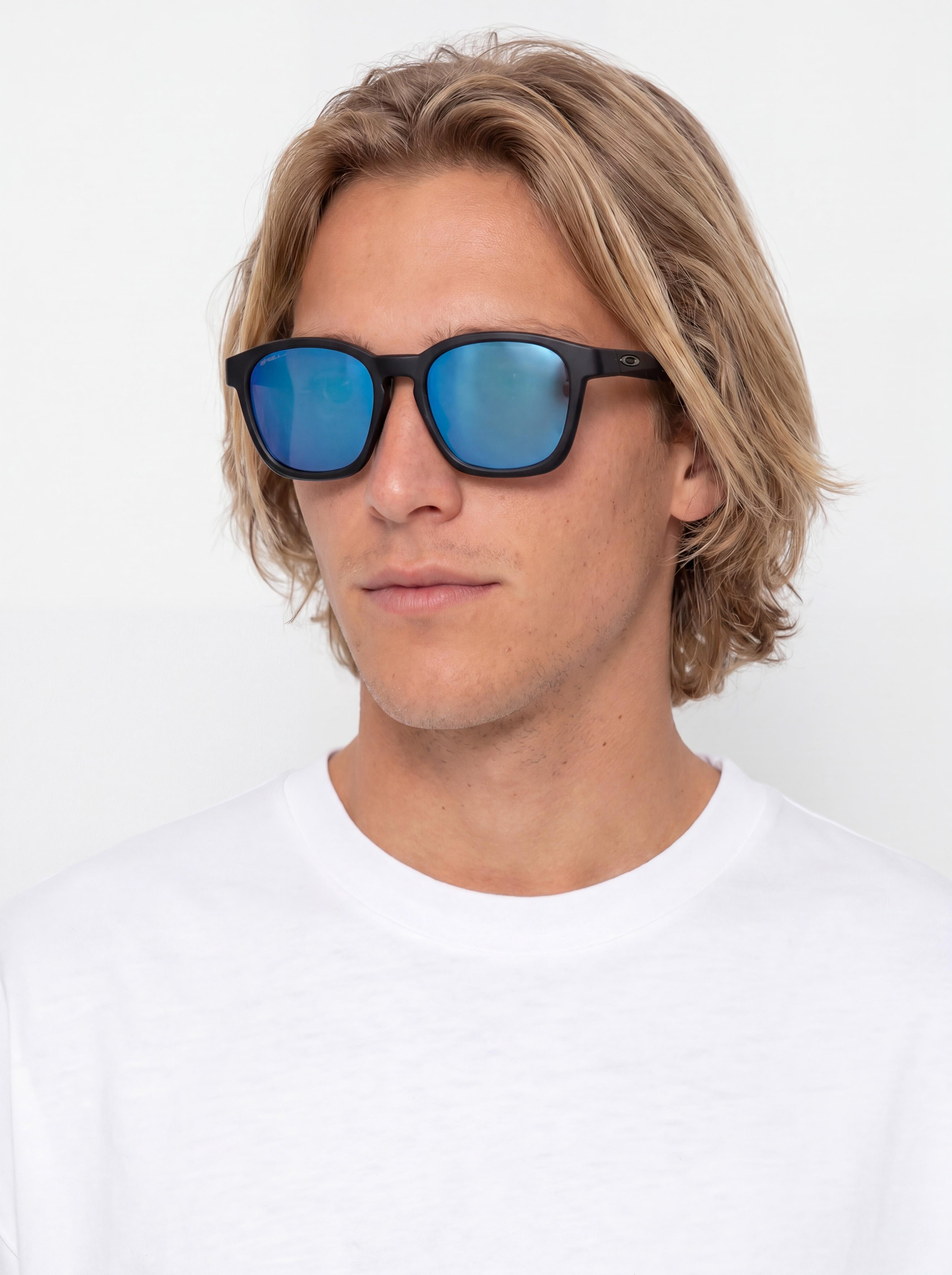 Okulary przeciwsu0142oneczne Oakley Shackle (matte black/prizm sapphire)