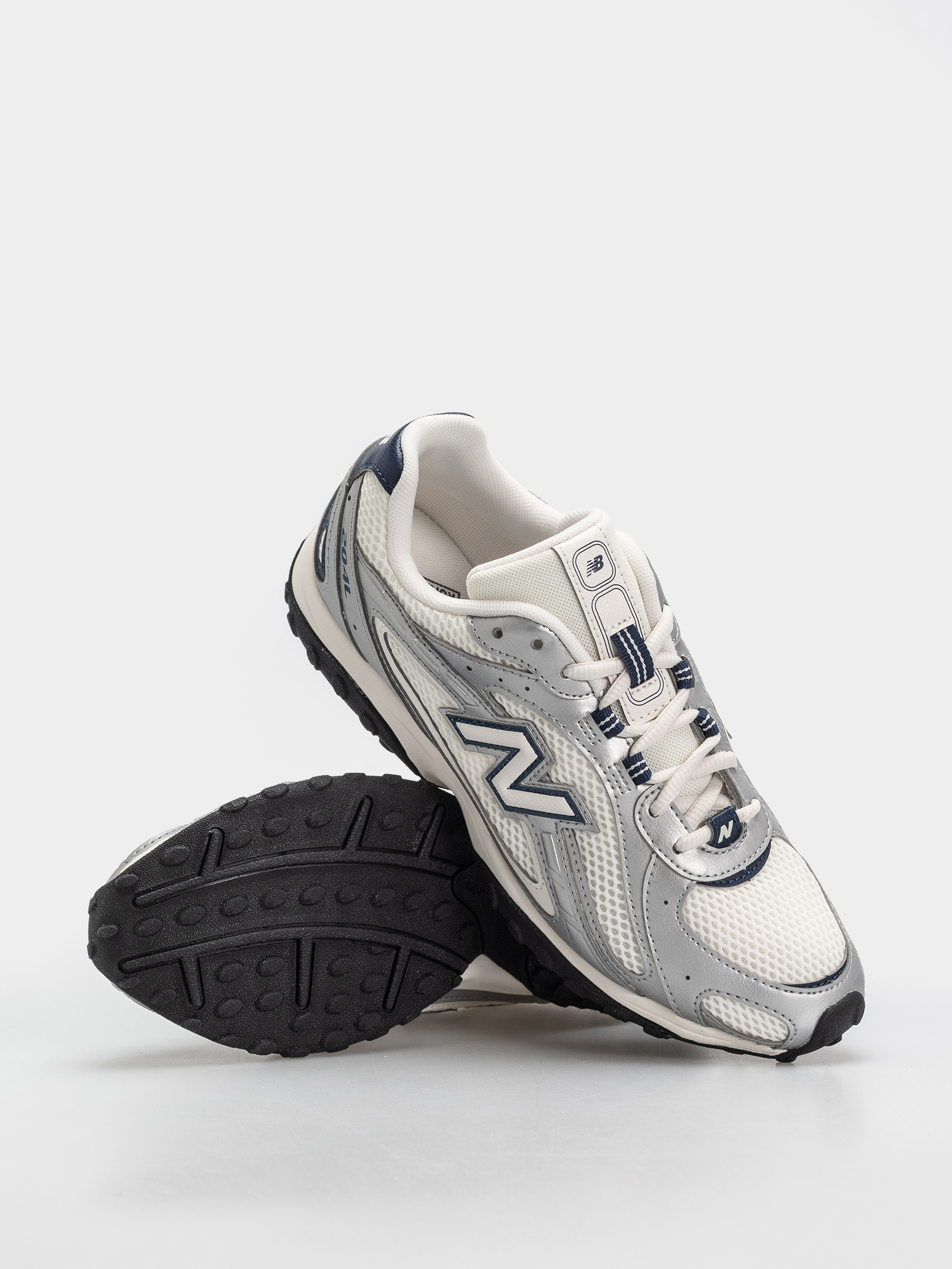 Buty New Balance 204L (sea salt/silver metallic/nb navy)