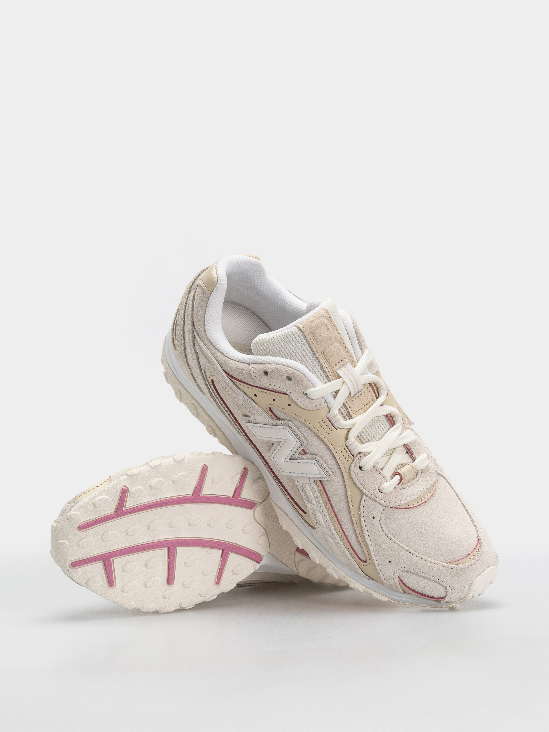 Buty New Balance 204L (sea salt/bone/pink eraser)