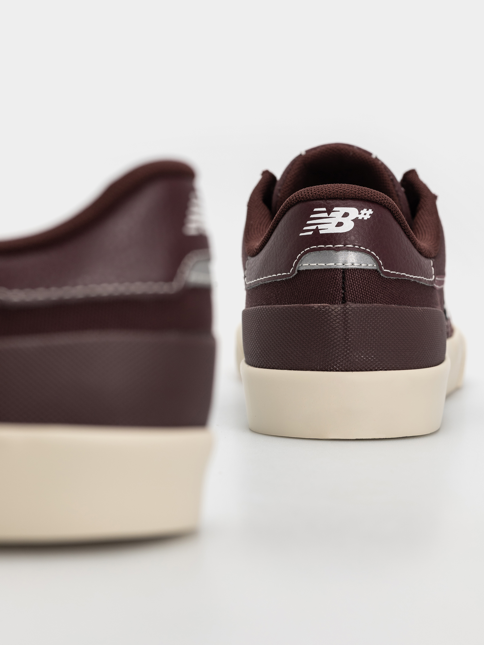 Buty New Balance 272 (cherry leather/white)