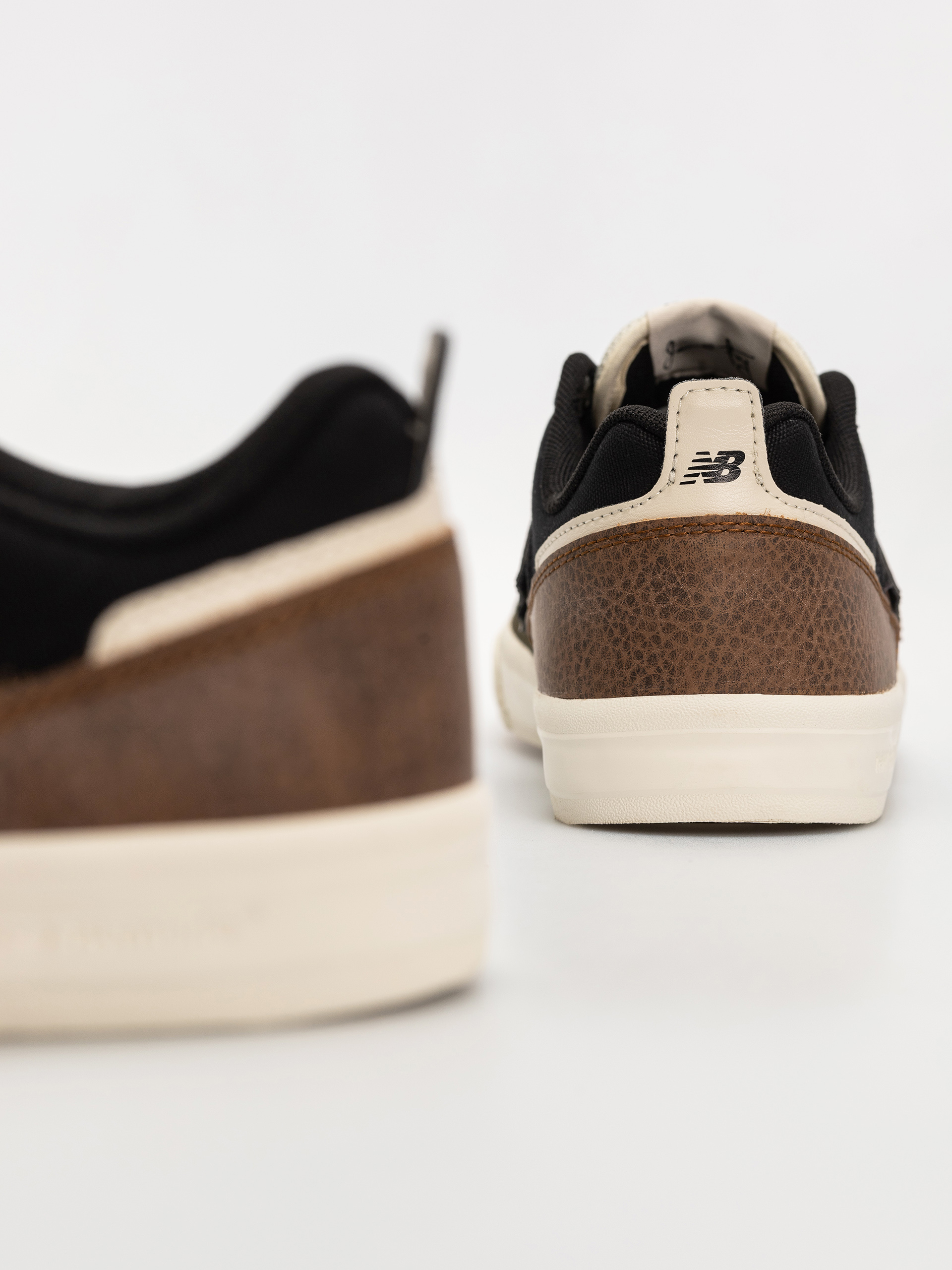 Buty New Balance 306 (pumpernickel/black)