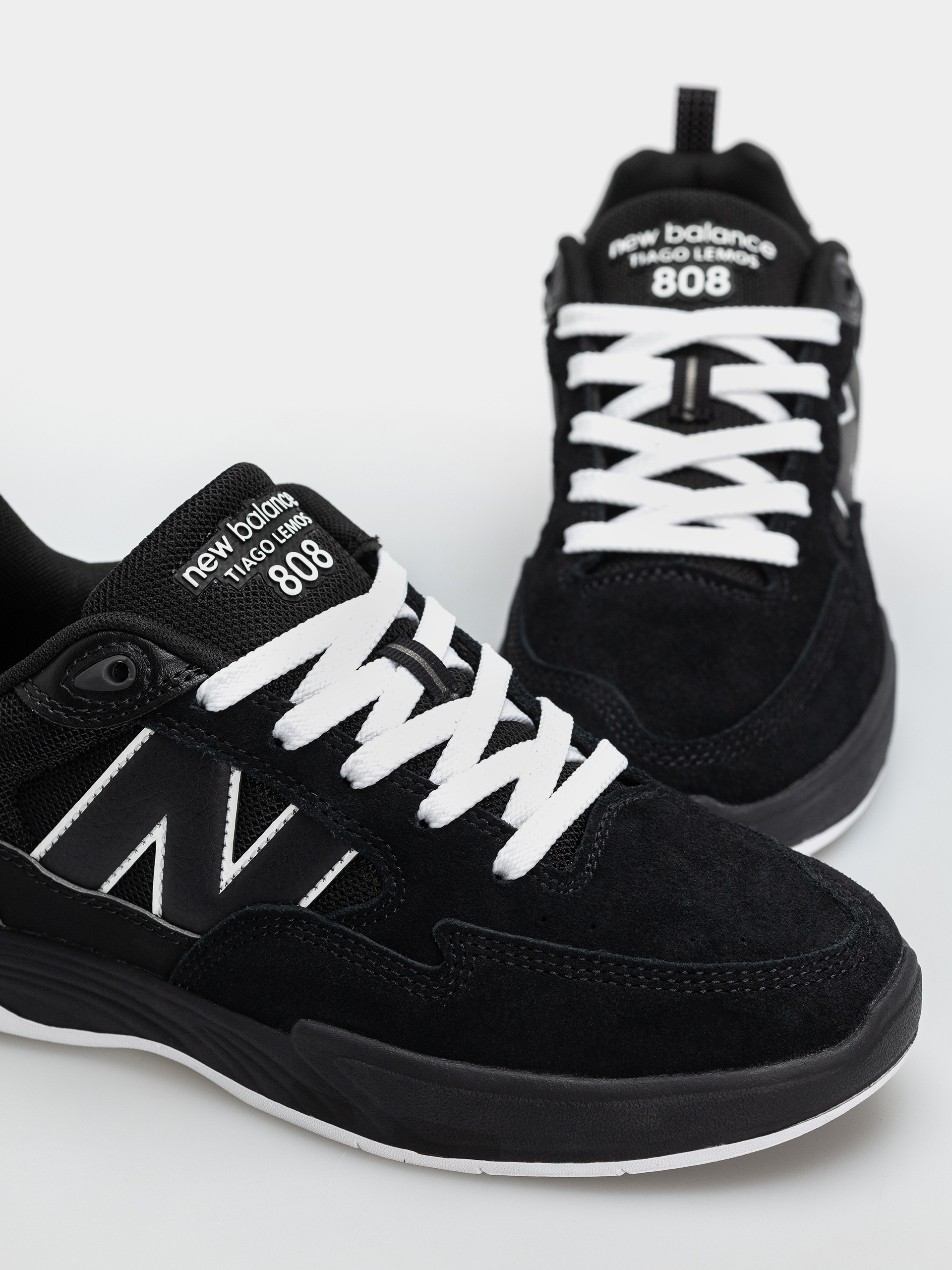 Buty New Balance 808 (black/white)