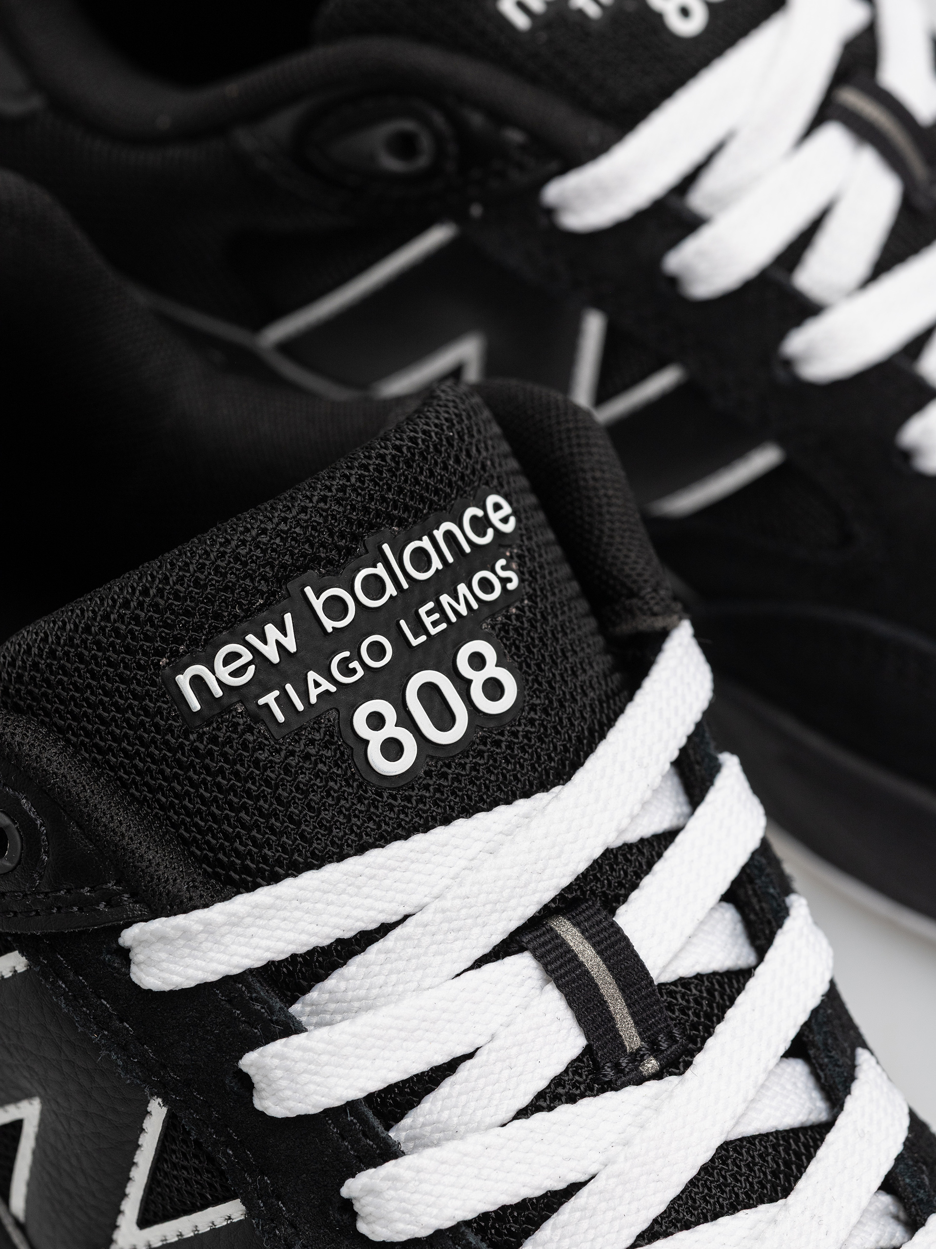 Buty New Balance 808 (black/white)