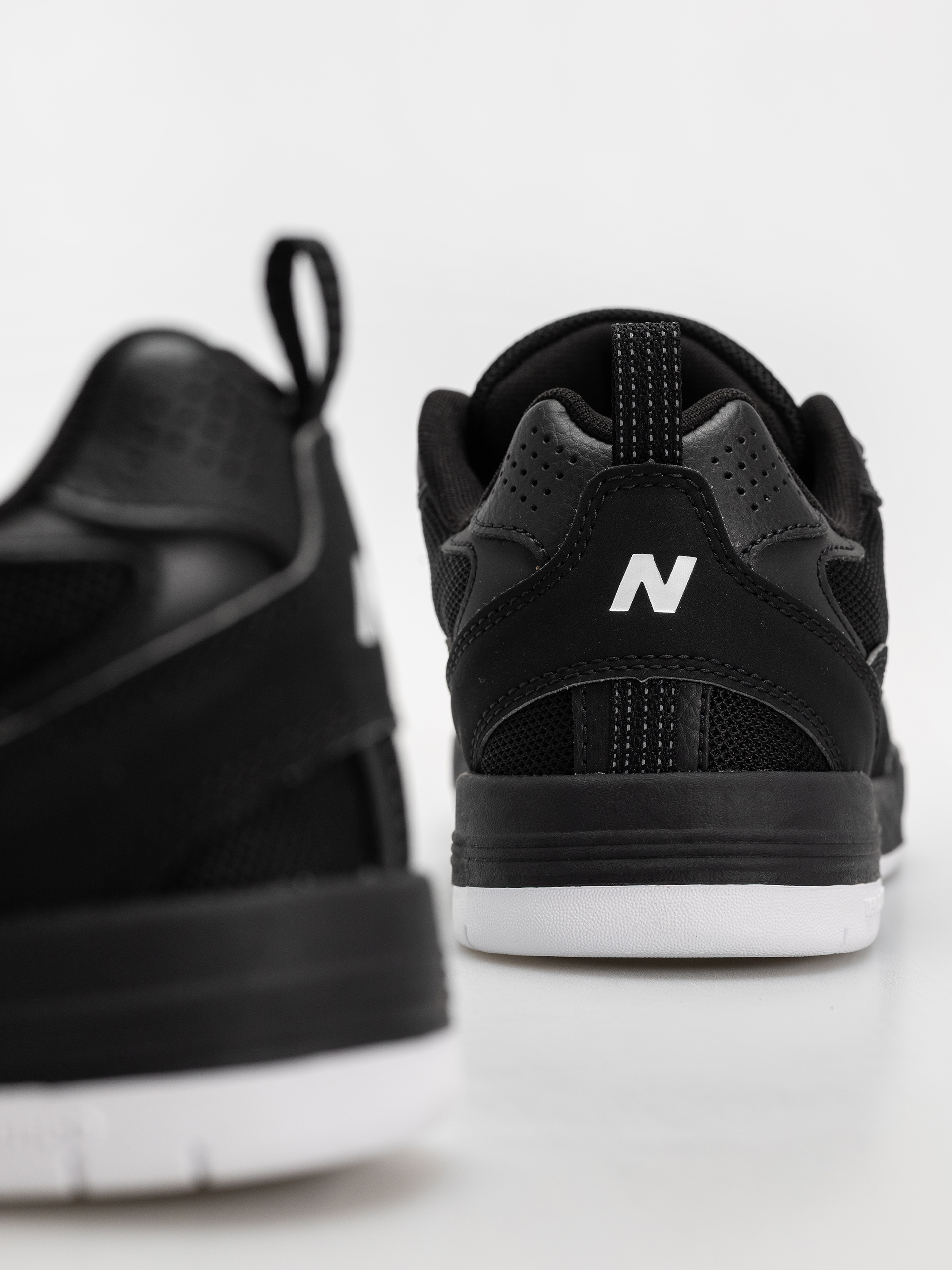Buty New Balance 808 (black/white)