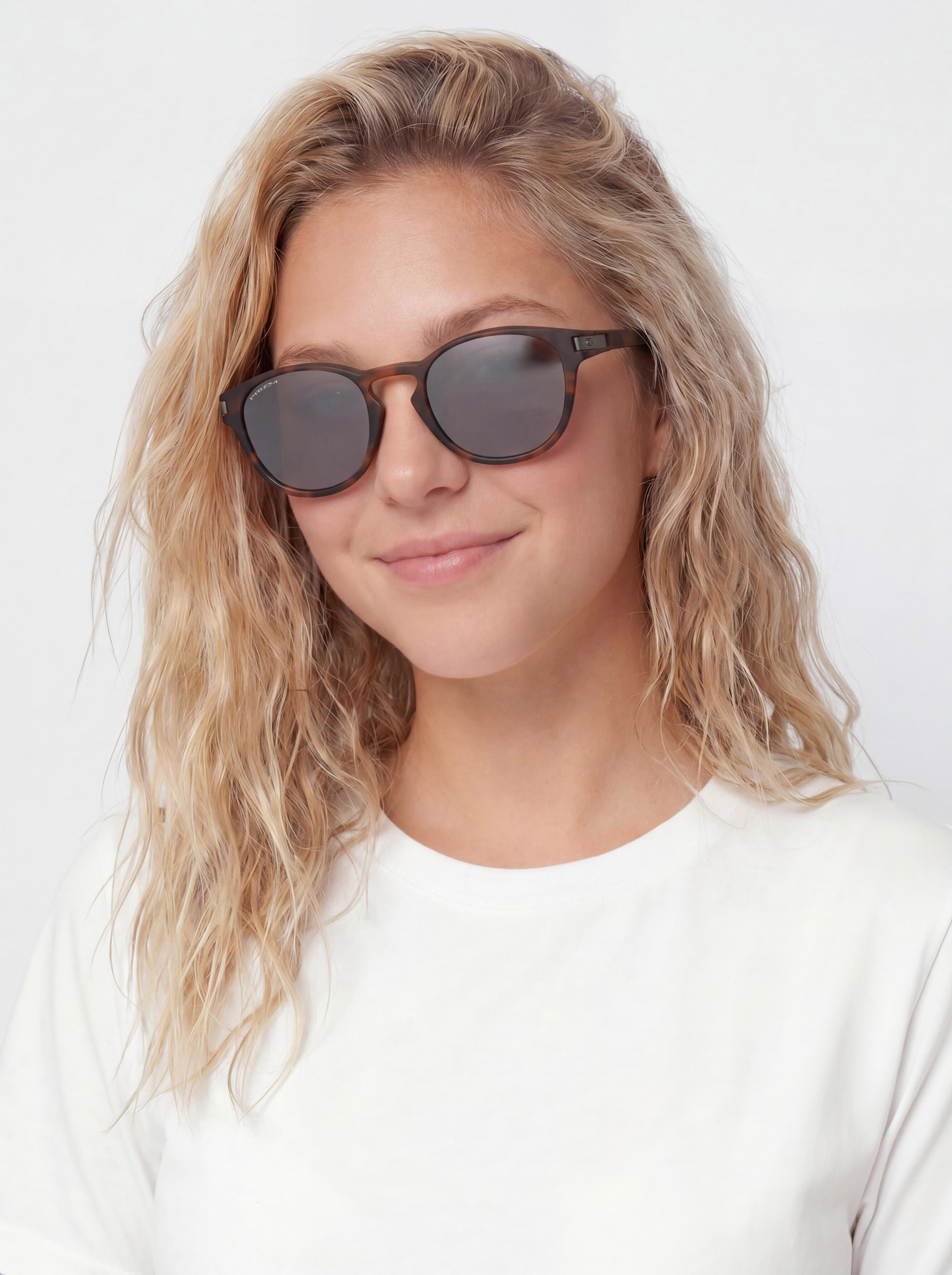 Okulary przeciwsu0142oneczne Oakley Latch (matte brown tortoise/prizm black iridium)