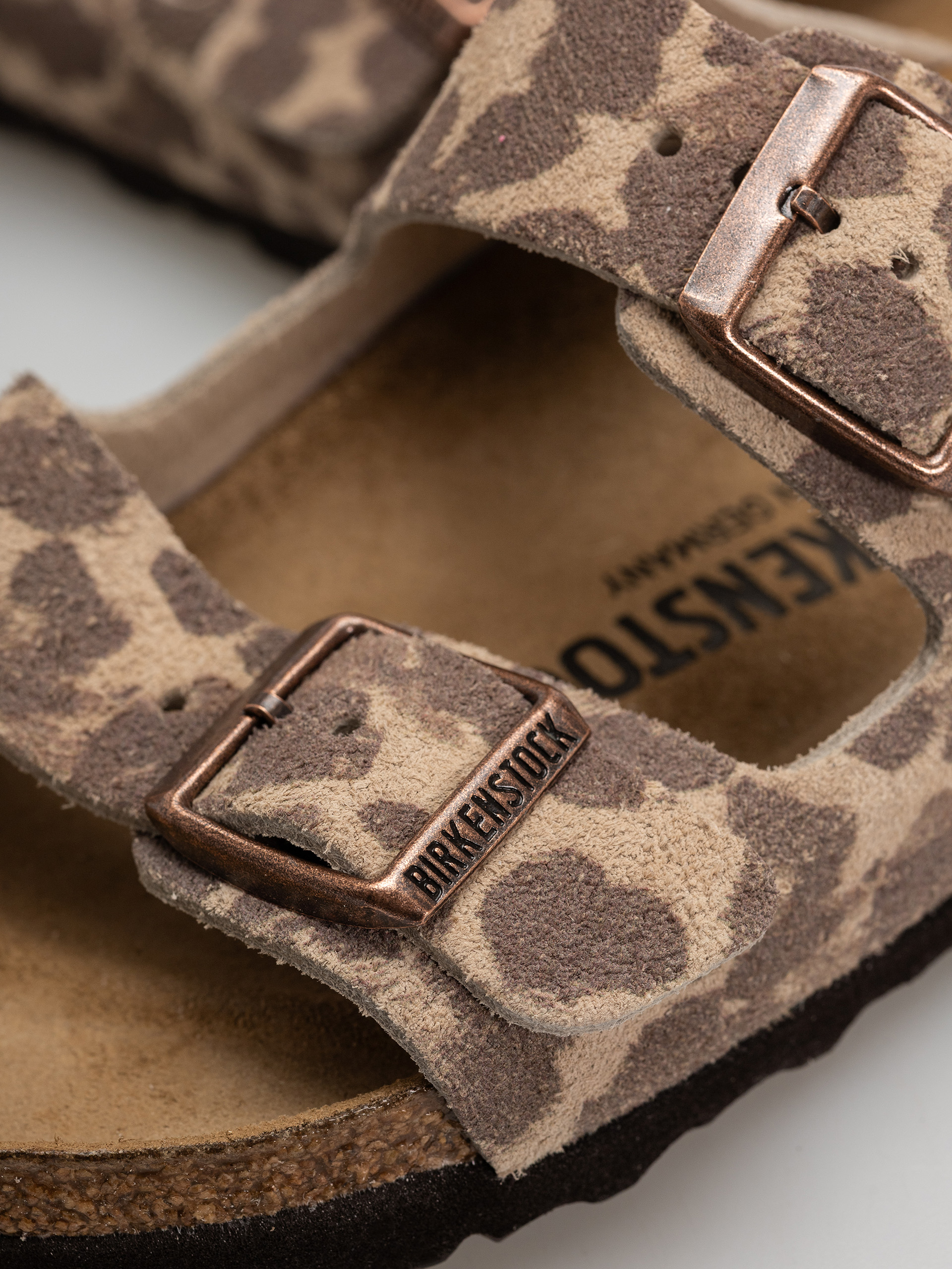 Klapki Birkenstock Arizona Suede Leather Narrow (leo sandcastle)