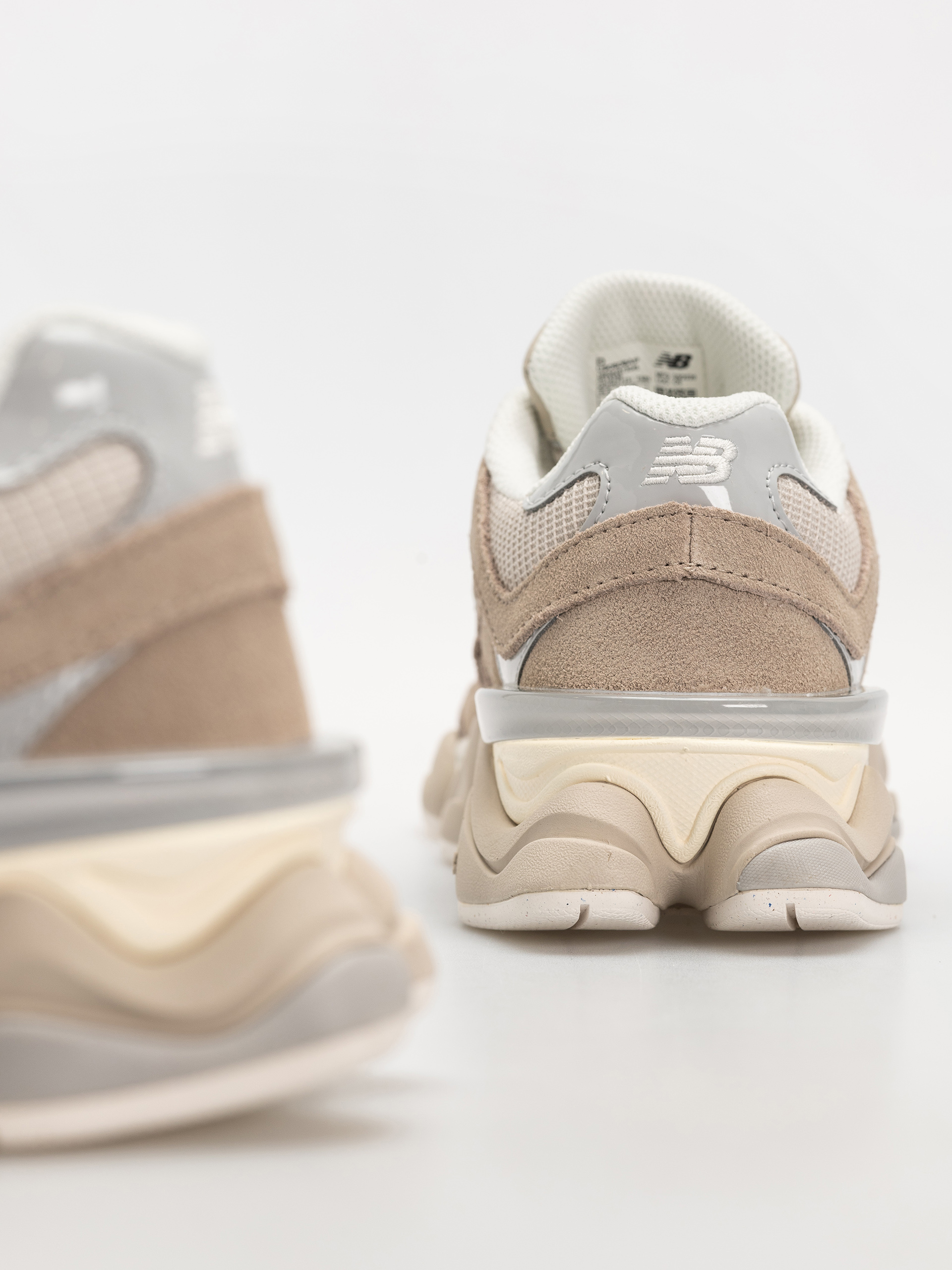 Buty New Balance 9060 (driftwood/timberwolf)