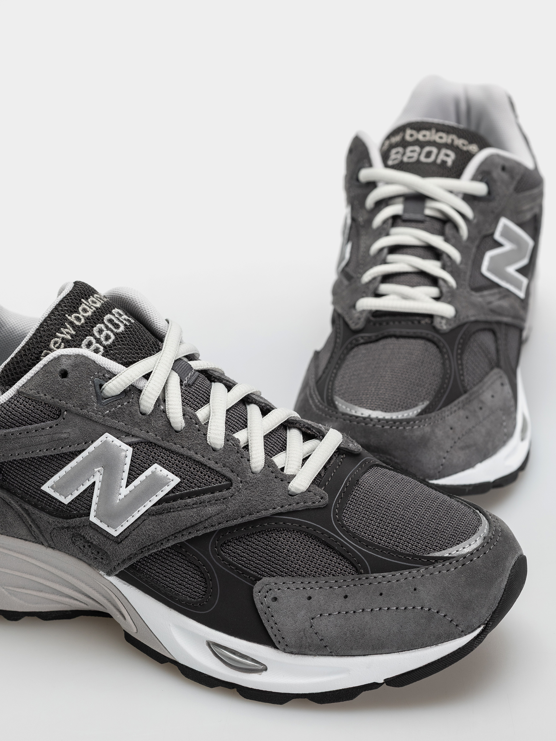 Buty New Balance 880R (slate grey/magnet)
