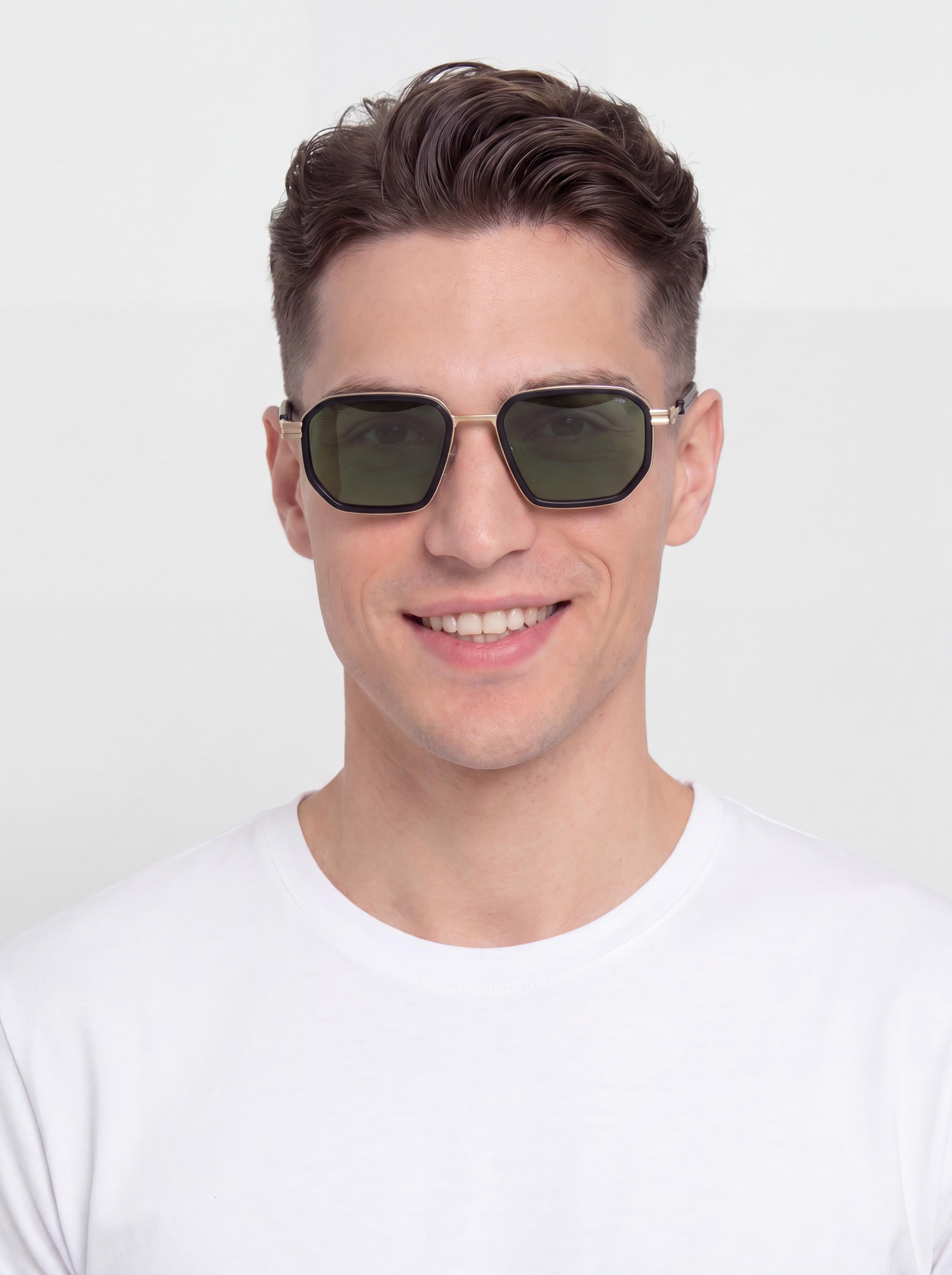 Okulary przeciwsu0142oneczne Komono Harvey (white gold black)