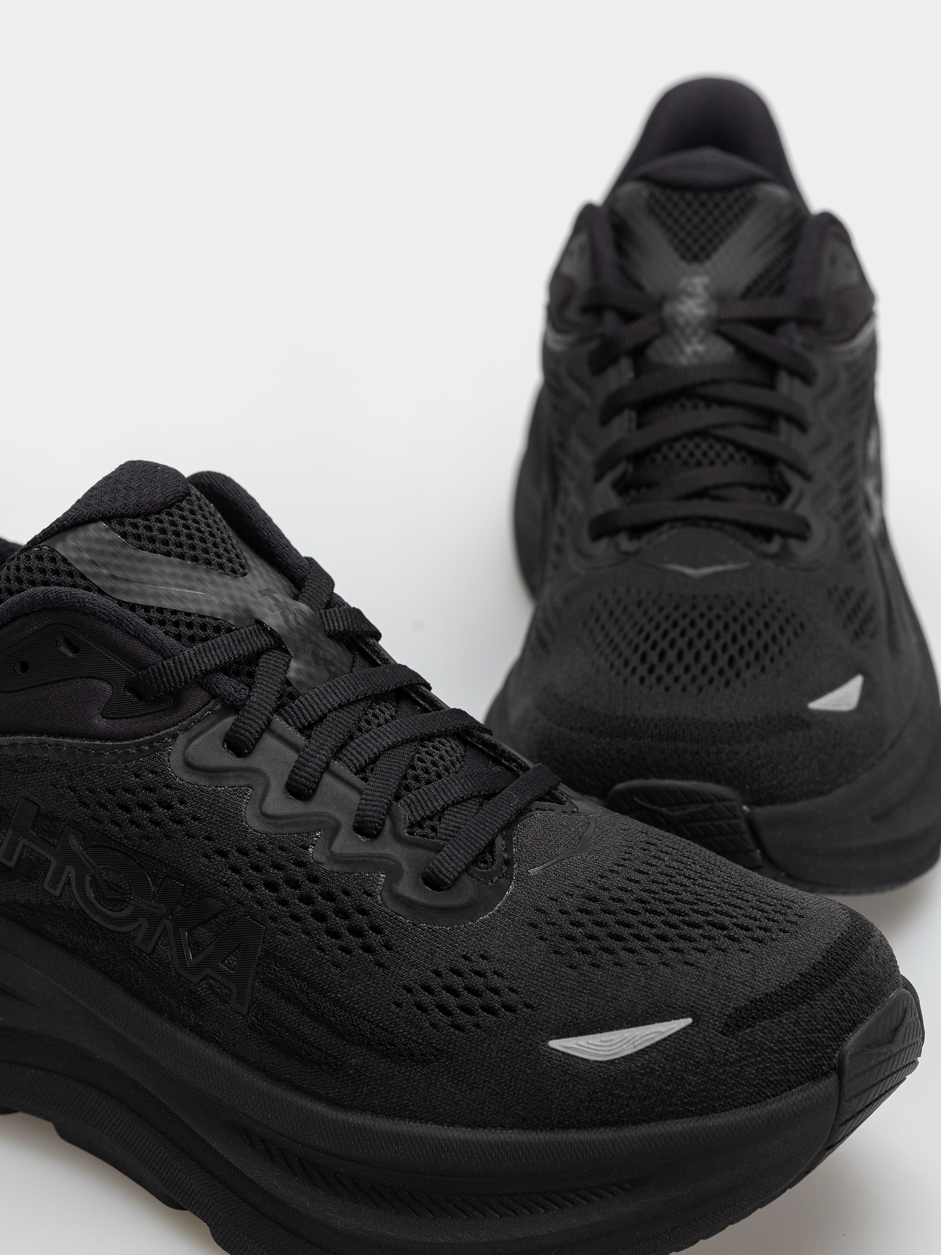 Buty Hoka Bondi 9 (black/black)