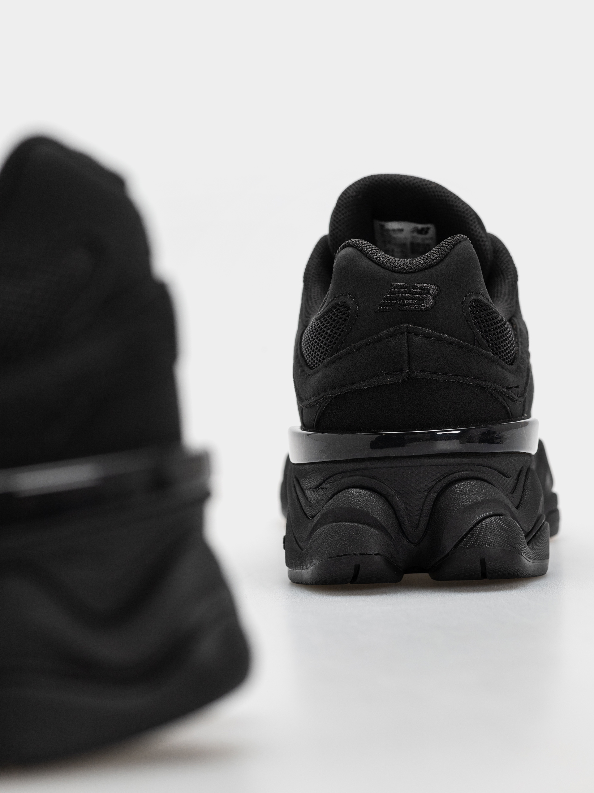 Buty New Balance 9060 JR (black/phantom)