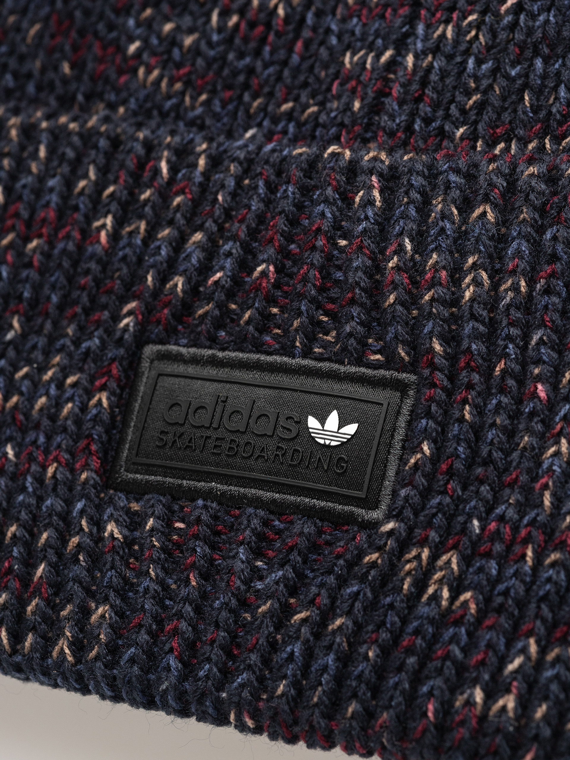 Czapka zimowa adidas Fsbs Spc (aurink/multco)
