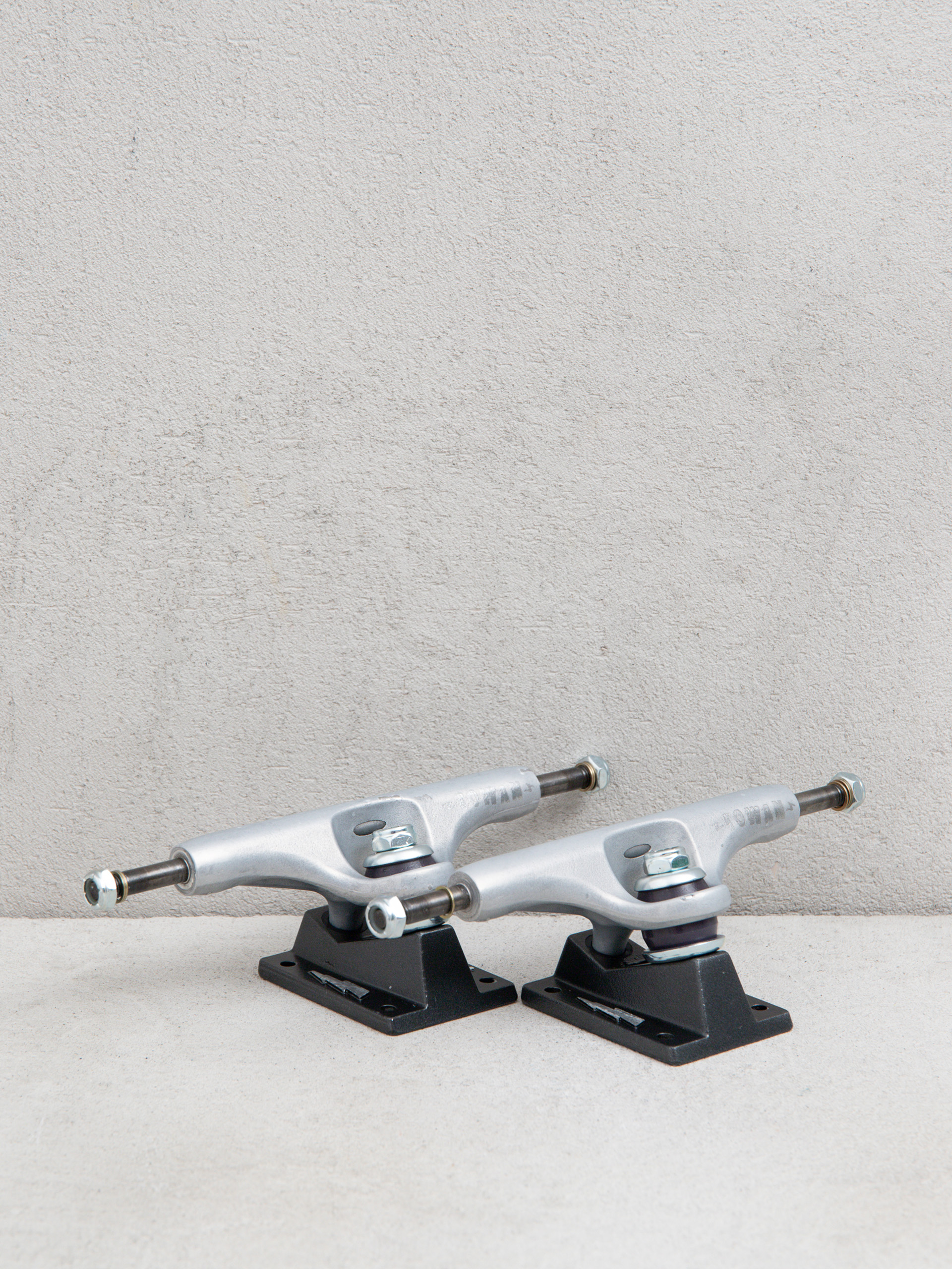 Traki Thunder Rowan Zapt Pro Editions (raw)