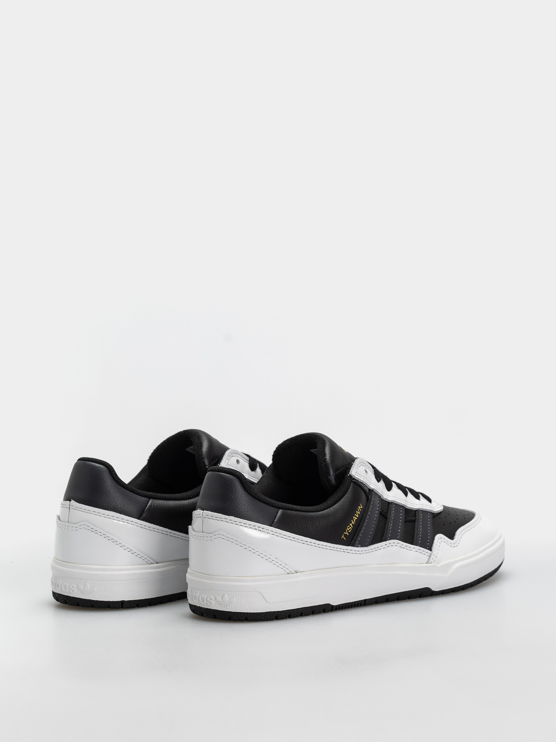 Buty adidas Tyshawn II (cblack/carbon/ftwwht)