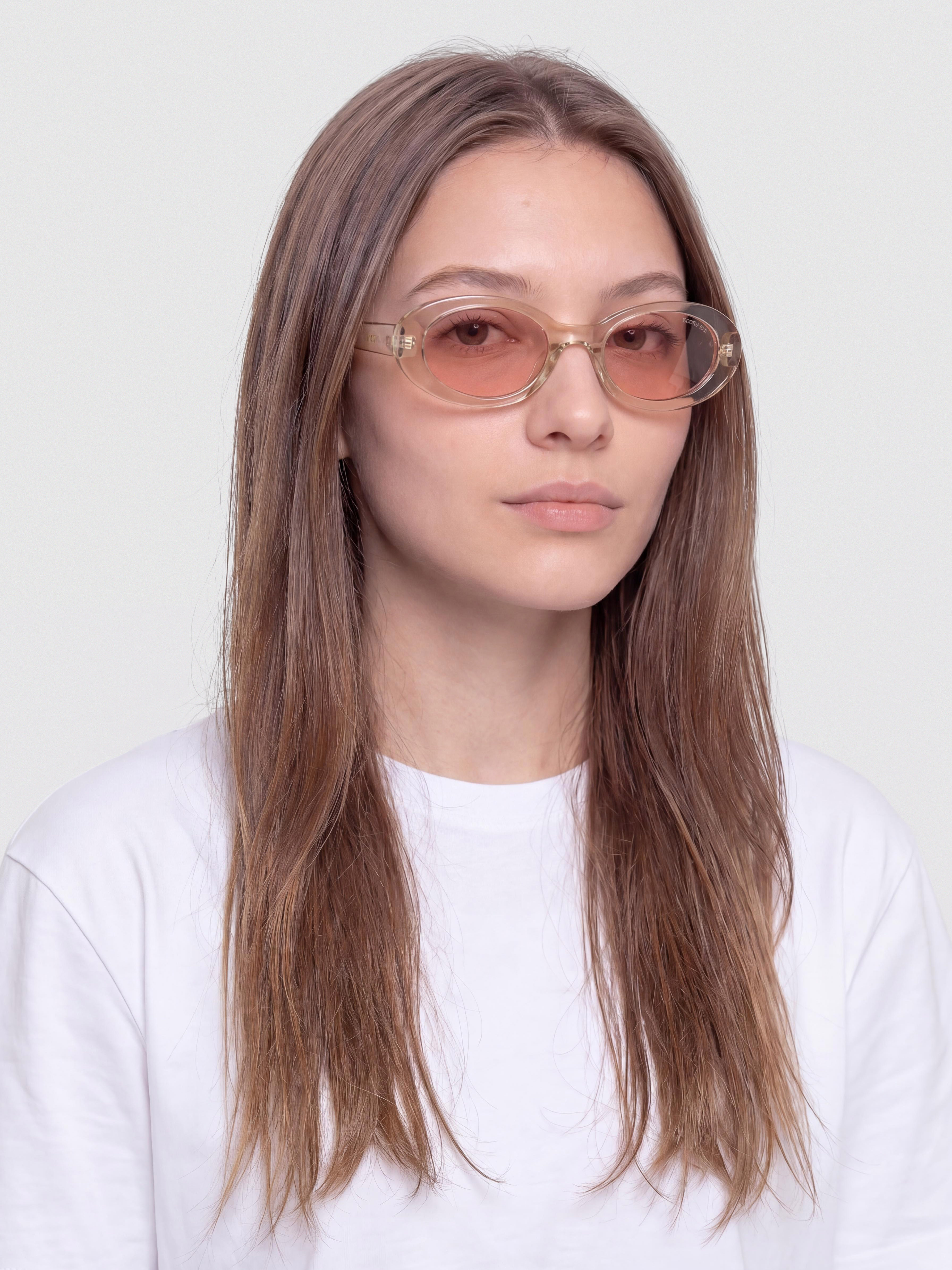 Okulary przeciwsu0142oneczne Komono Ana (sand blush)