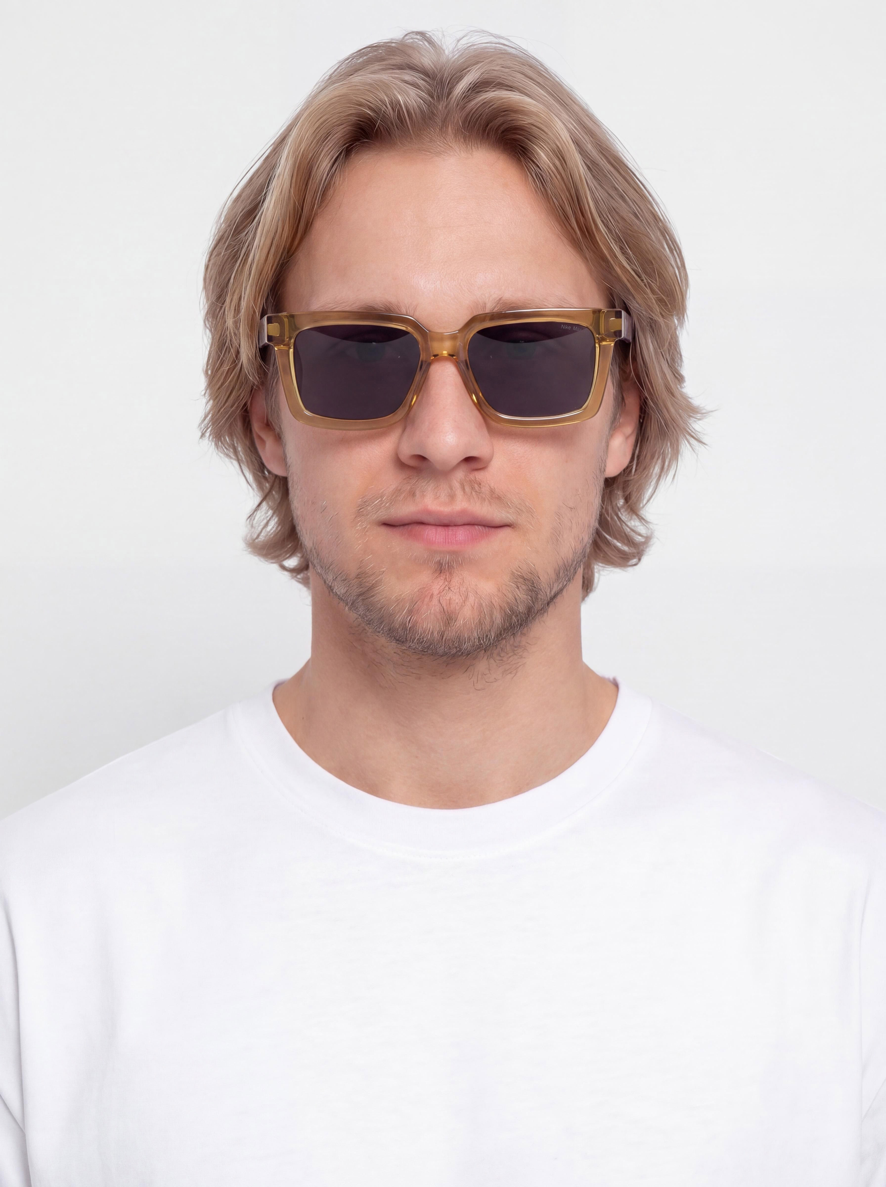 Okulary przeciwsłoneczne Nike Tide Cosmic (team gold/blue)
