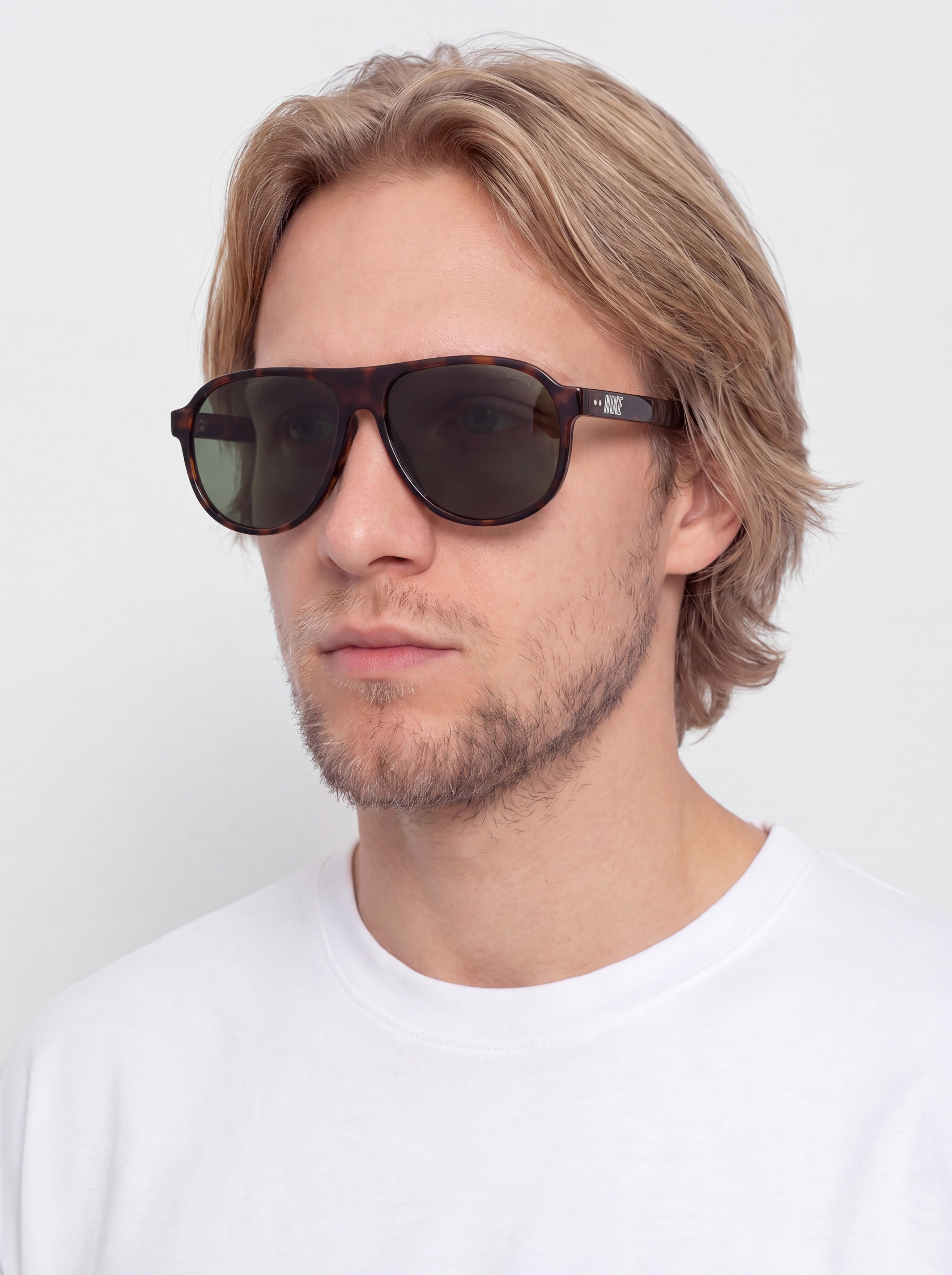 Okulary przeciwsu0142oneczne Nike Vintage Icon (tortoise/green)